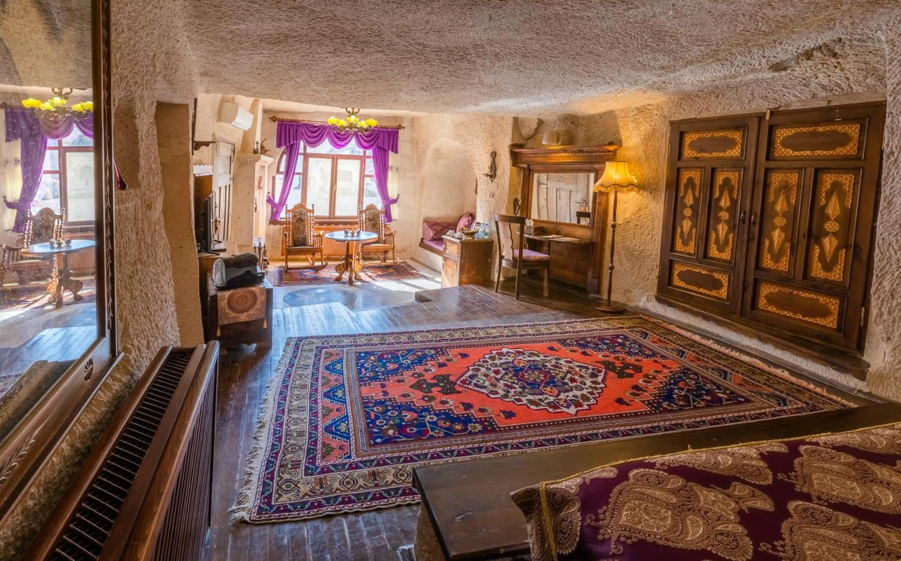 Toilet, Bed in Cappadocia Gamirasu Cave Hotel