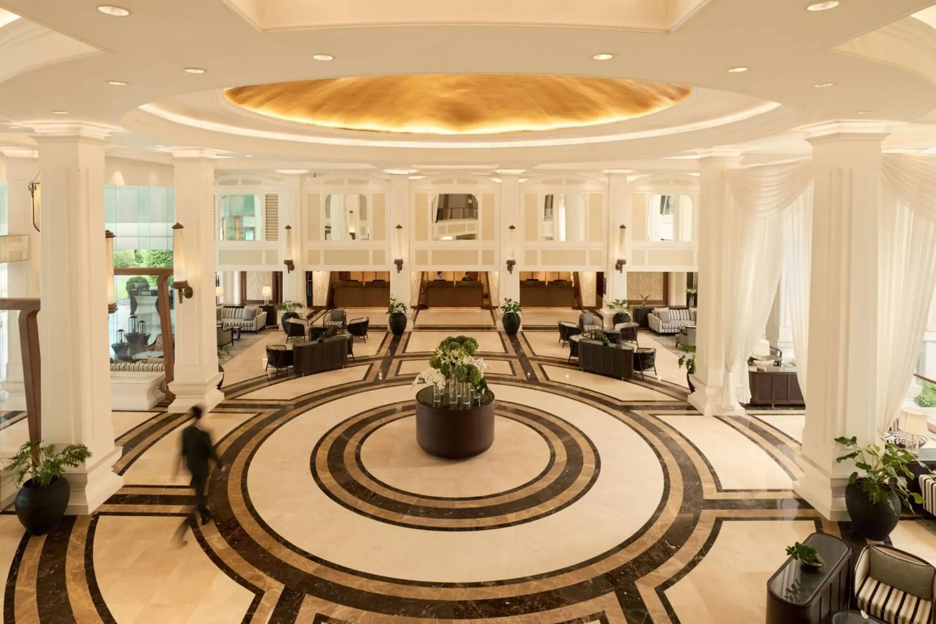 Lobby or reception in Dusit Thani Pattaya Lobby or reception in Dusit Thani Pattaya