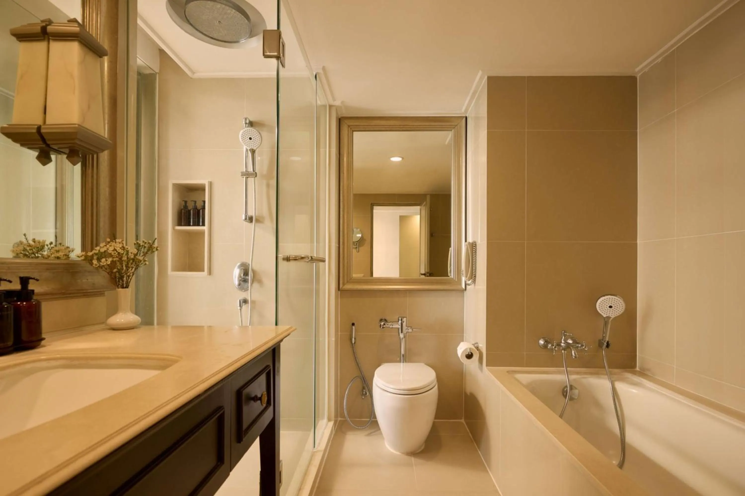 Bathroom in Dusit Thani Pattaya