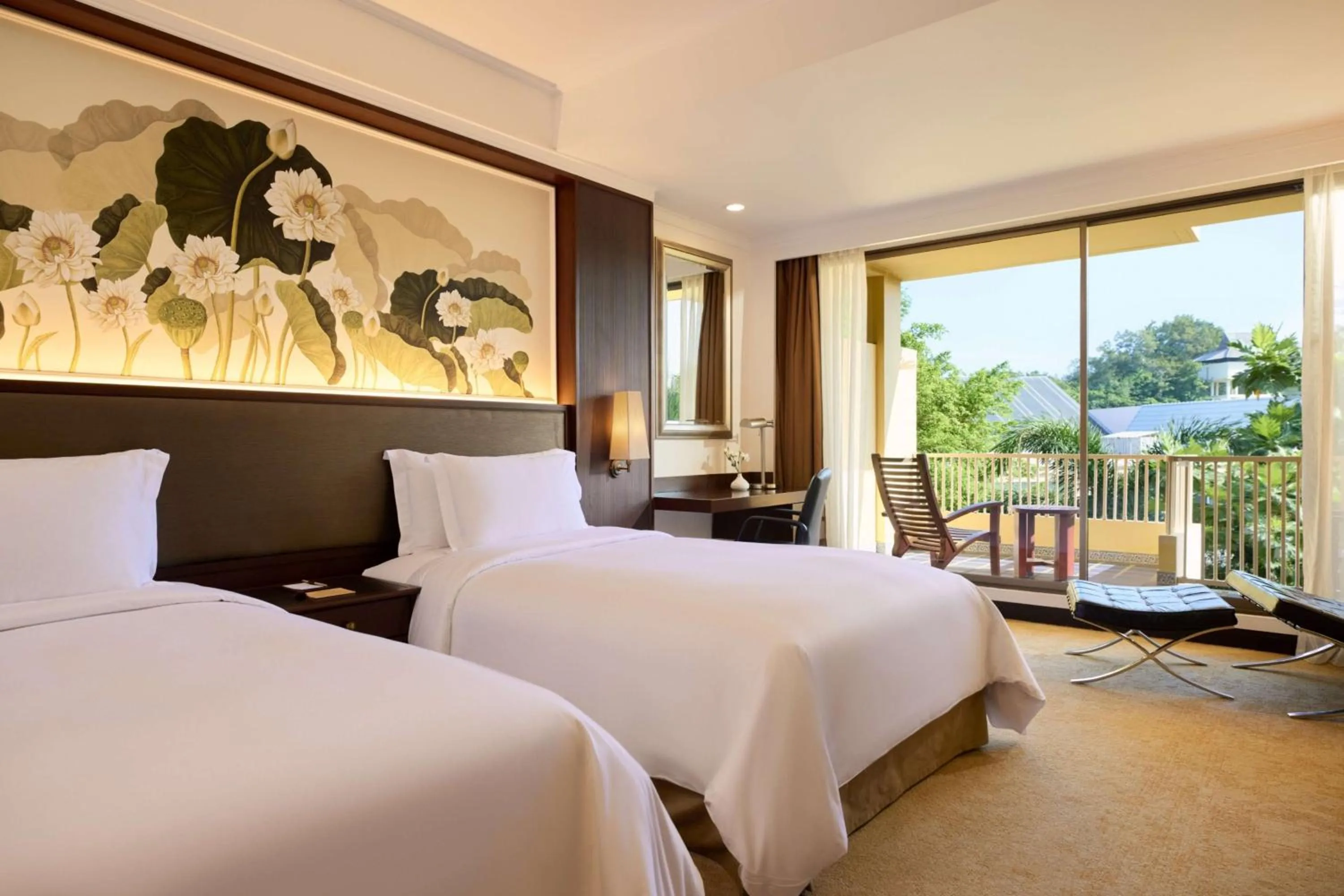 Bed in Dusit Thani Pattaya