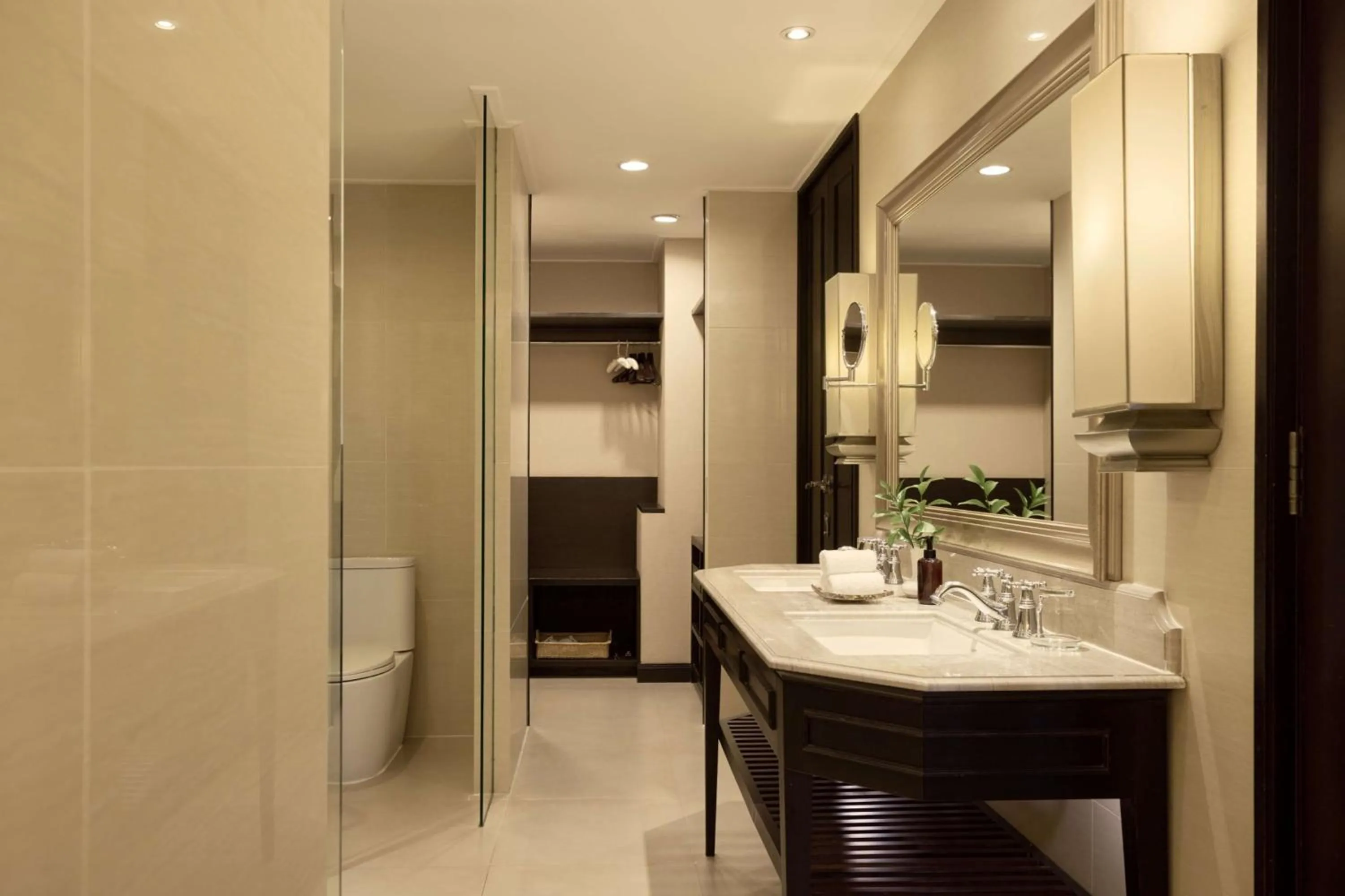 Bathroom in Dusit Thani Pattaya