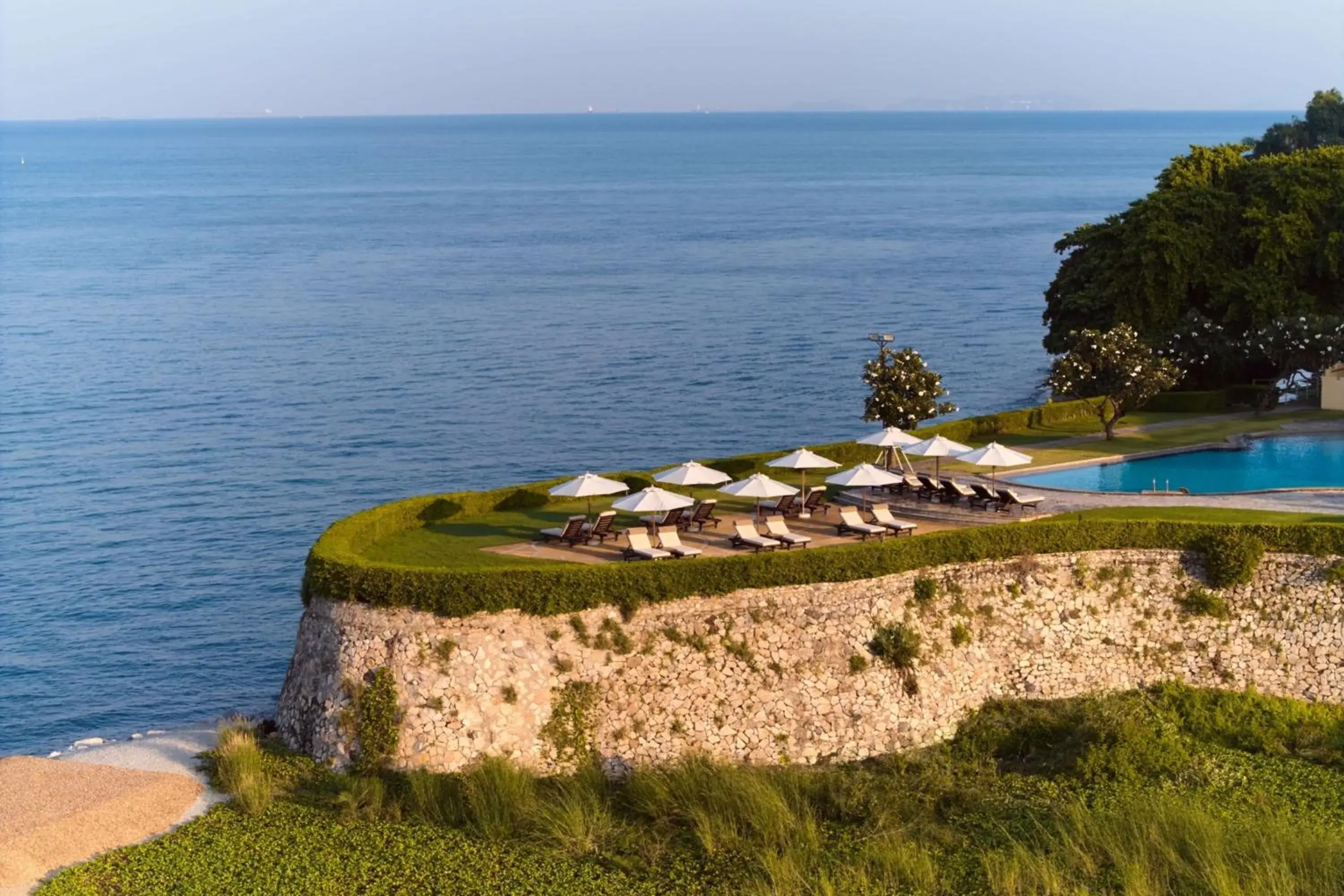 Dusit Thani Pattaya Dusit Thani Pattaya