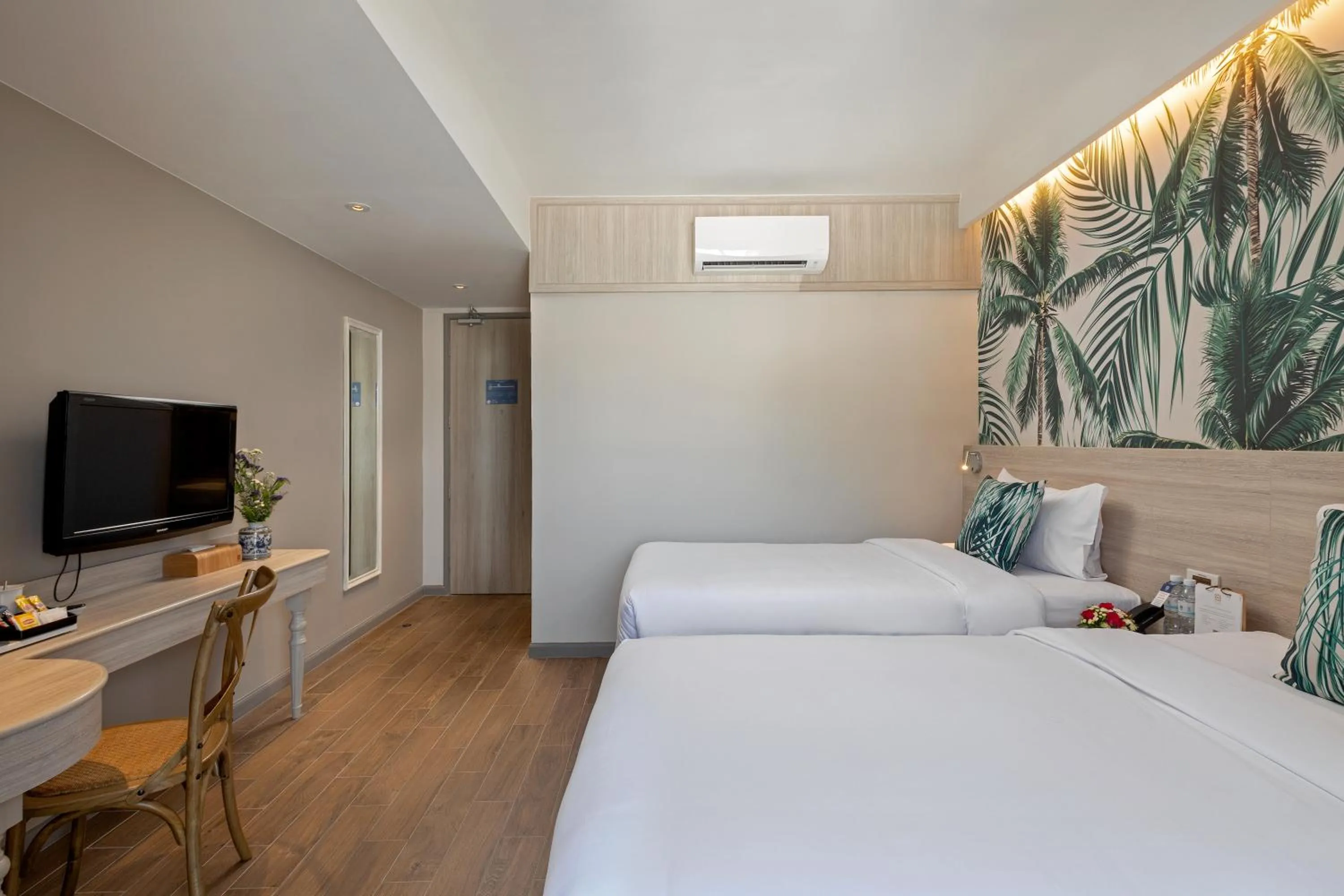 Bedroom, Bed in Sawaddi Patong Resort & Spa by Tolani