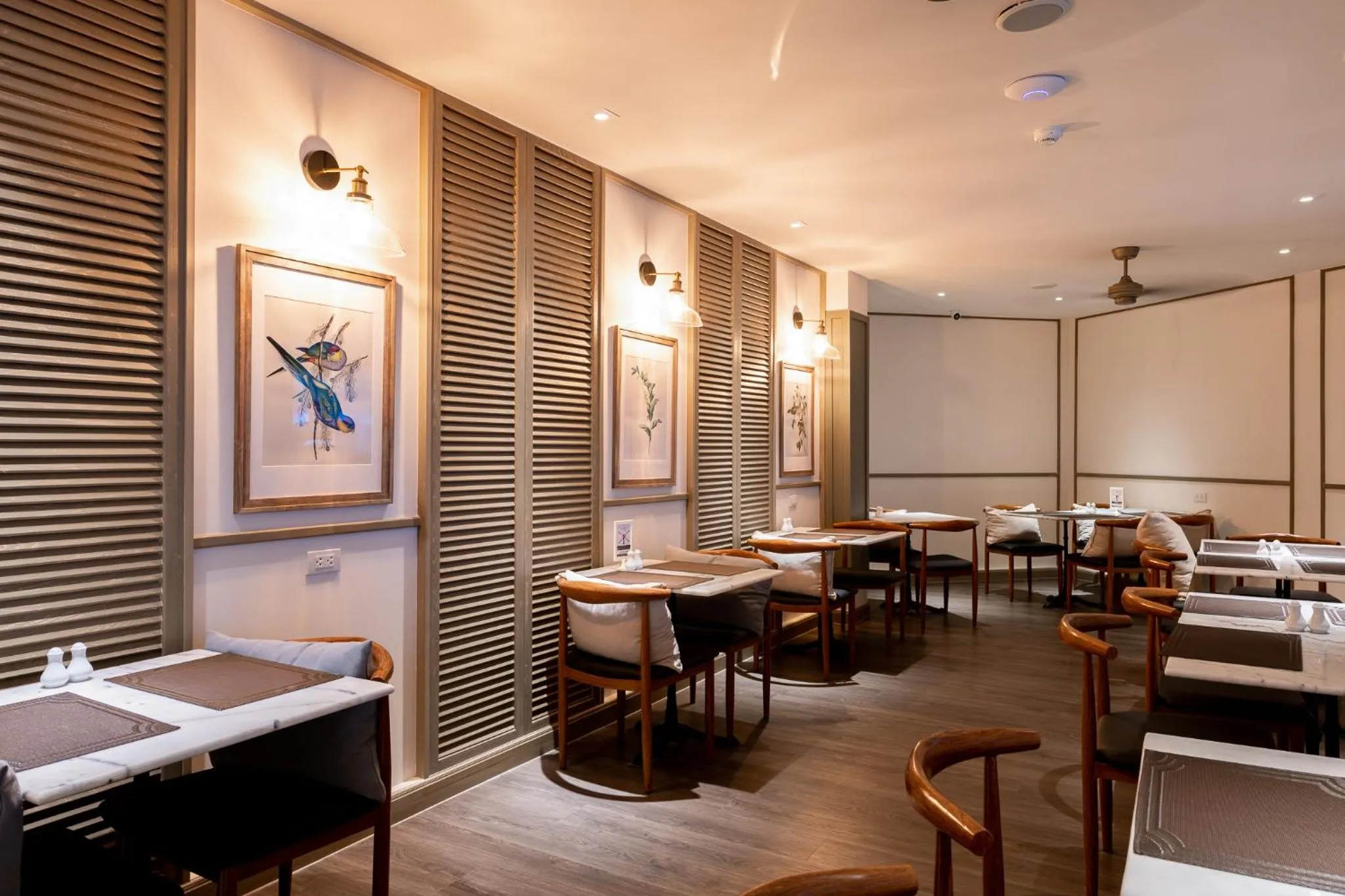 Restaurant/places to eat in Sawaddi Patong Resort & Spa by Tolani