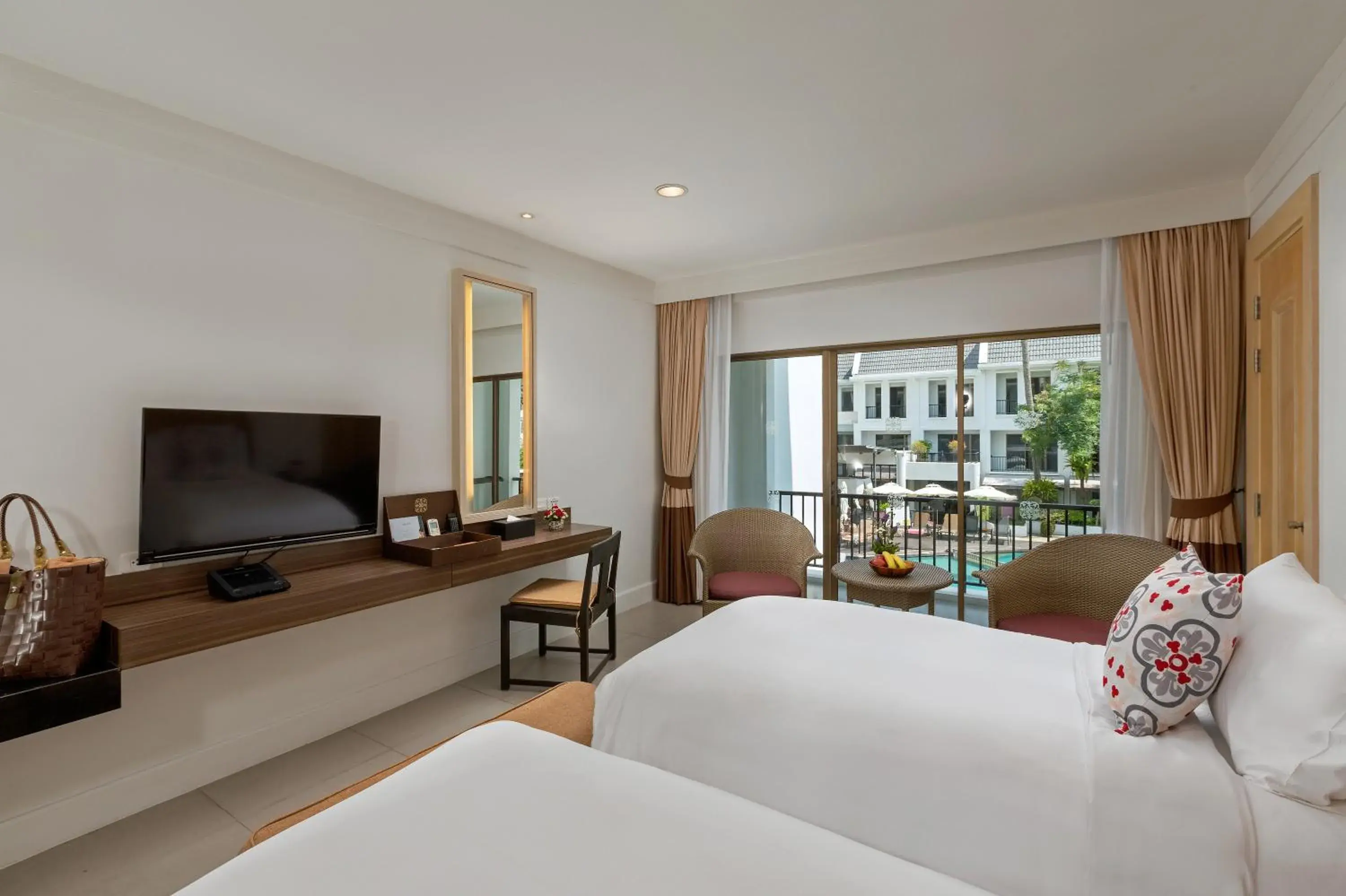 Photo of the whole room, Bed in Sawaddi Patong Resort & Spa by Tolani Photo of the whole room, Bed in Sawaddi Patong Resort & Spa by Tolani