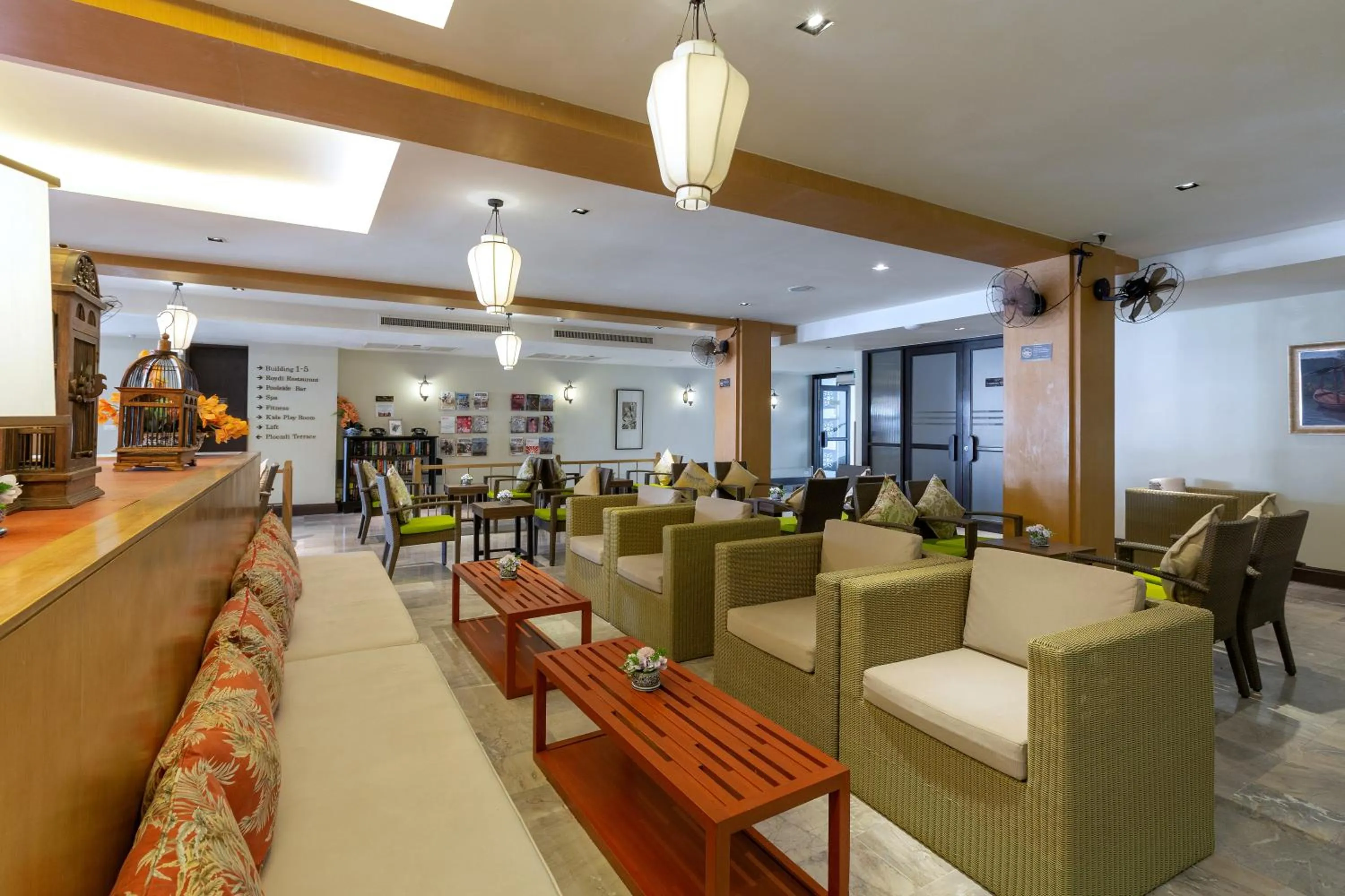 Restaurant/places to eat in Sawaddi Patong Resort & Spa by Tolani