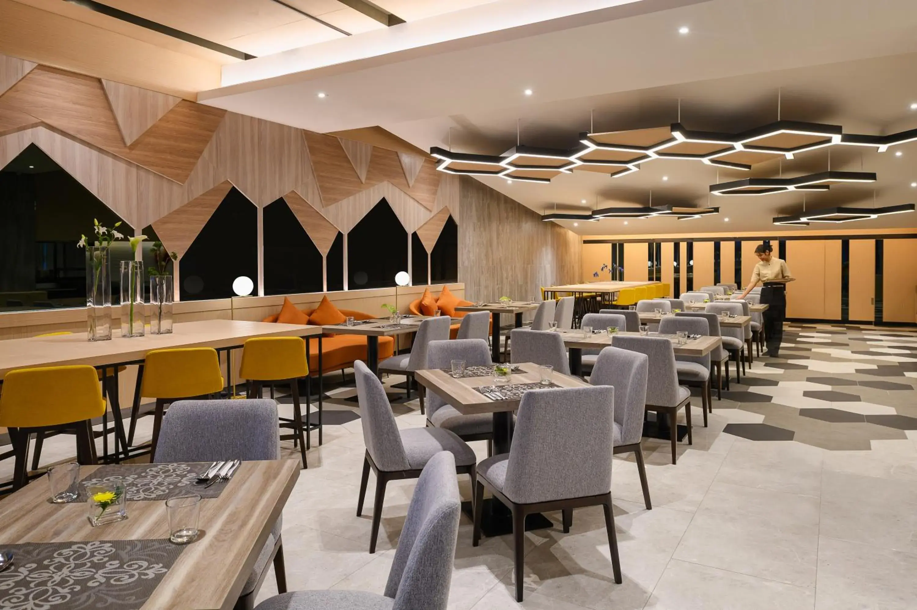 Restaurant/places to eat in PARKROYAL Suites Bangkok Restaurant/places to eat in PARKROYAL Suites Bangkok