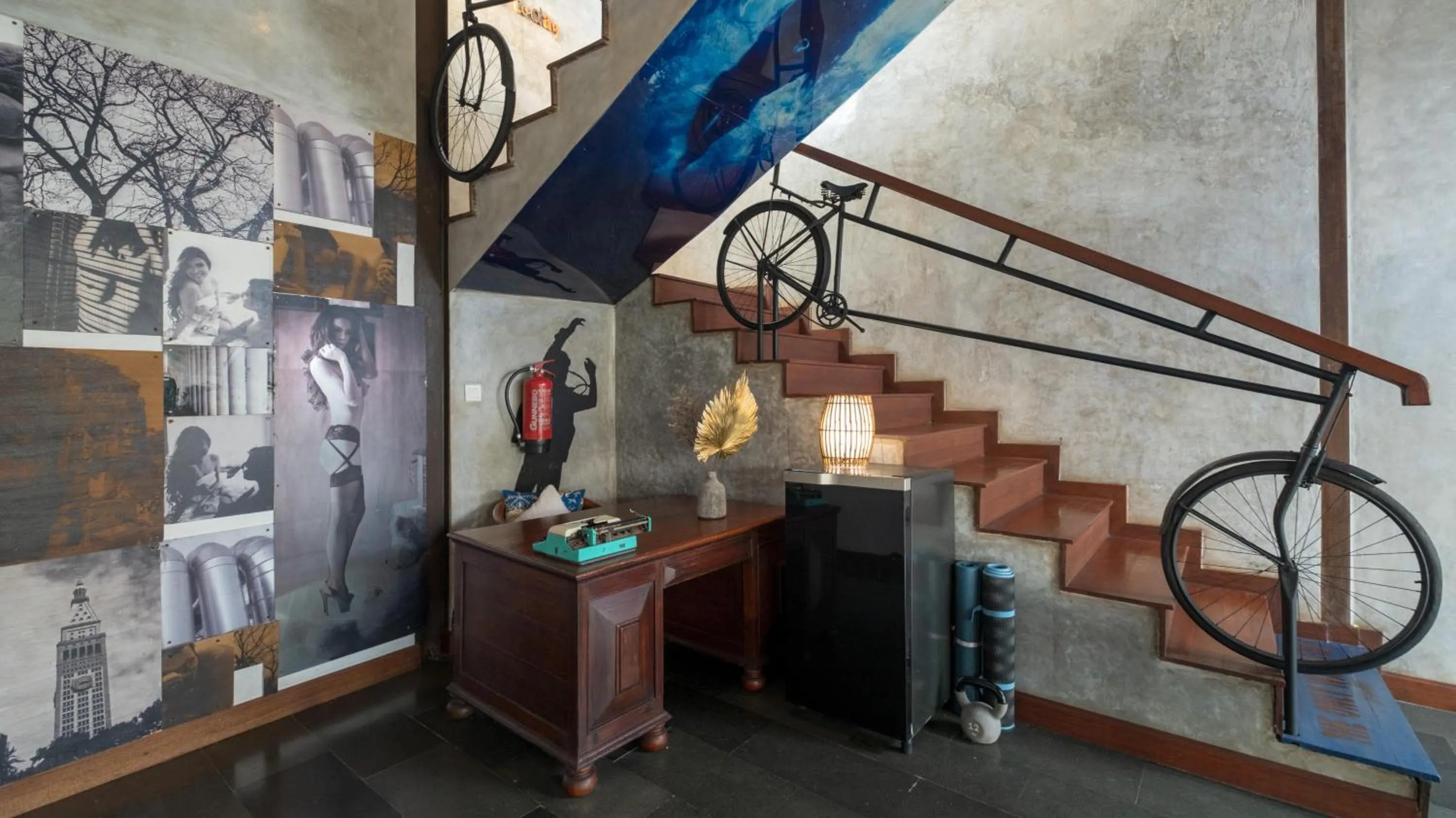 Living room in NicoNico Mansion by Villa Finder