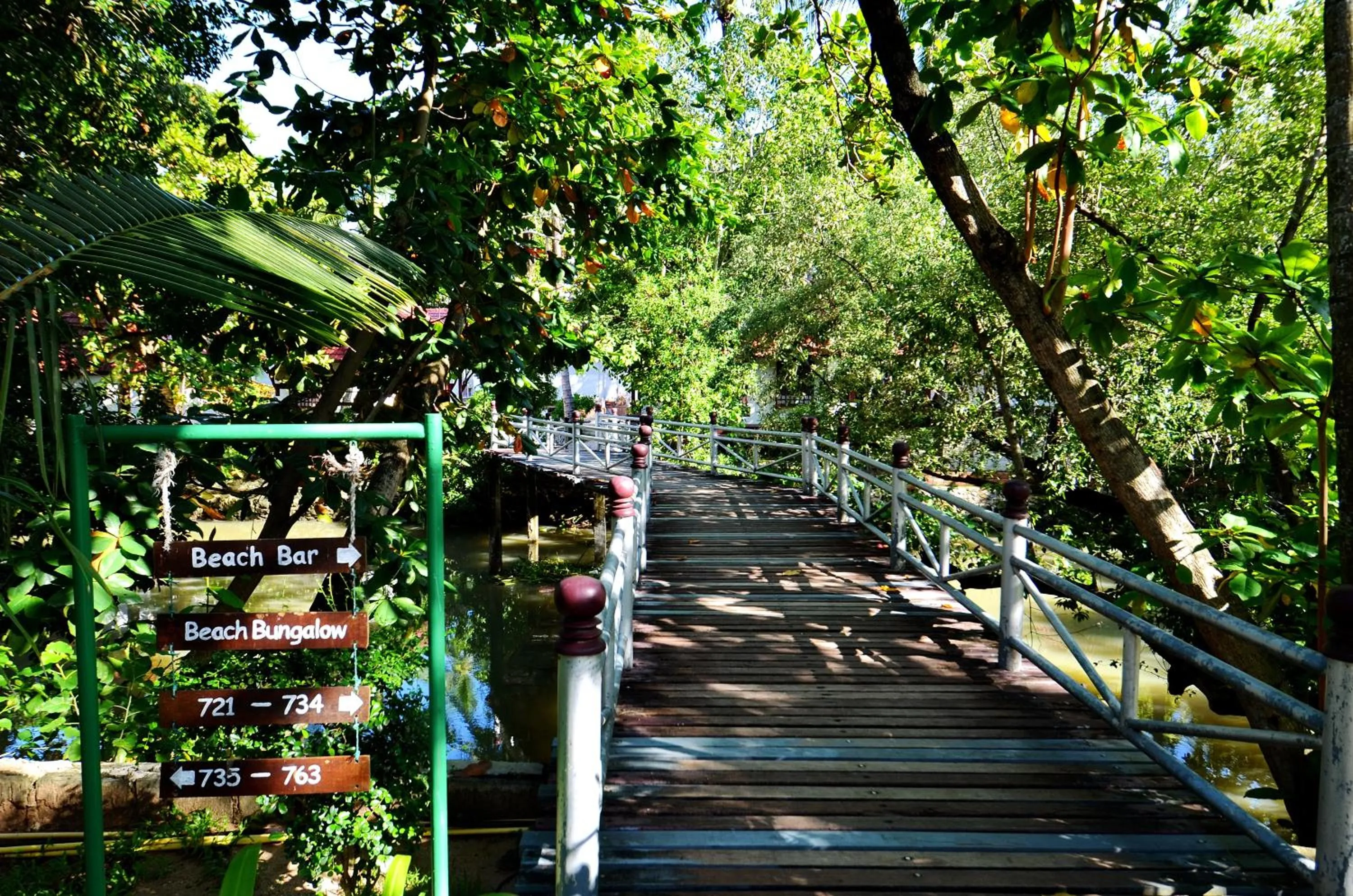 Decorative detail in First Bungalow Beach Resort