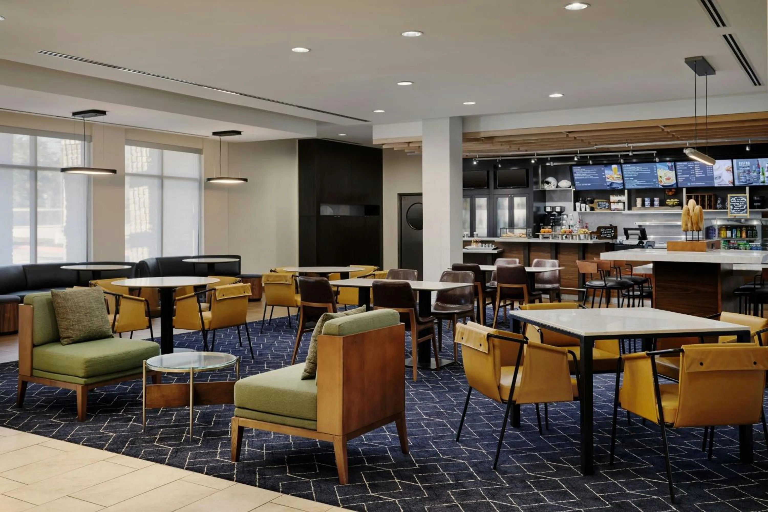 Restaurant/places to eat in Courtyard by Marriott Fort Worth Alliance Town Center