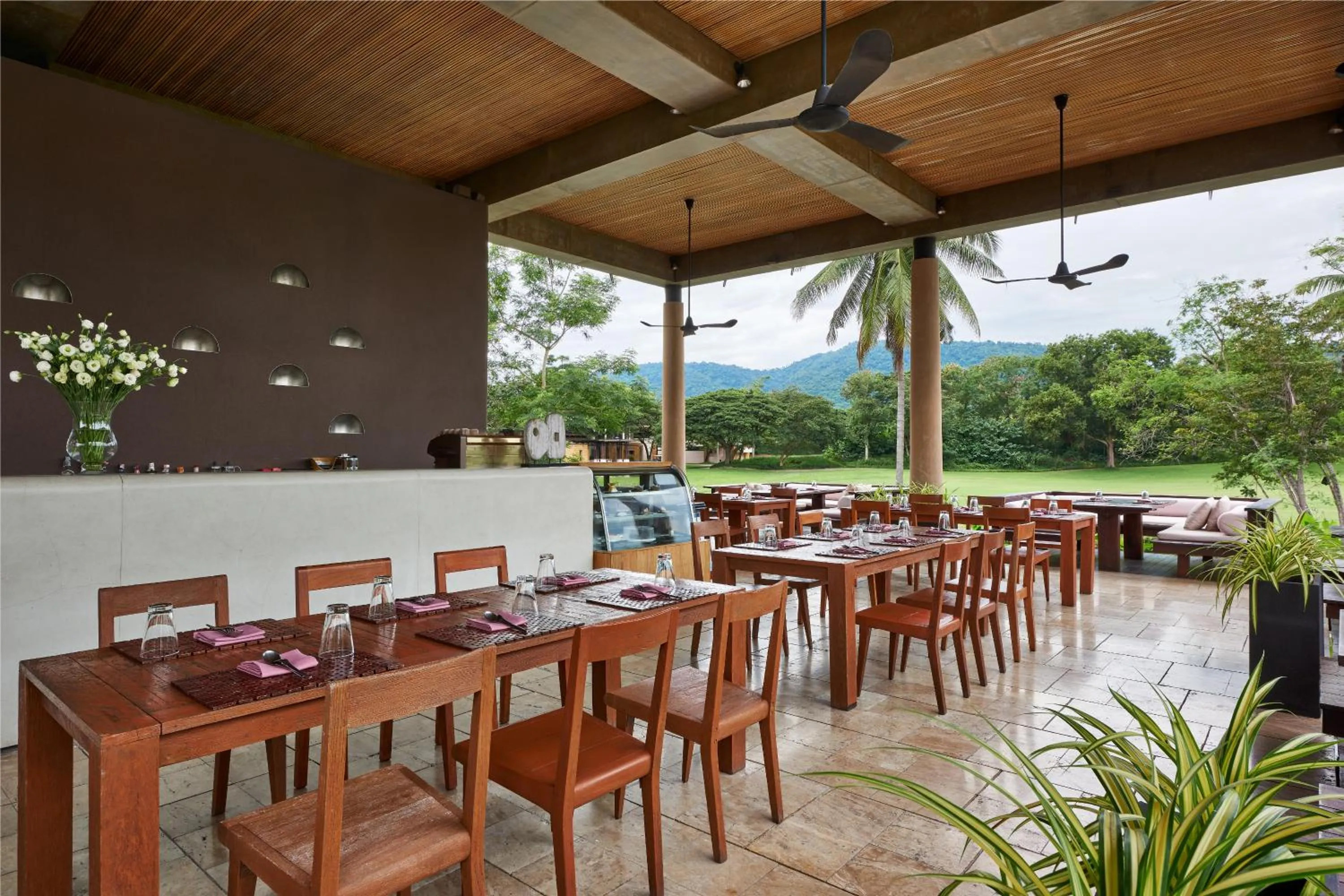Restaurant/places to eat in Kirimaya Golf Resort Spa - SHA Plus Certified