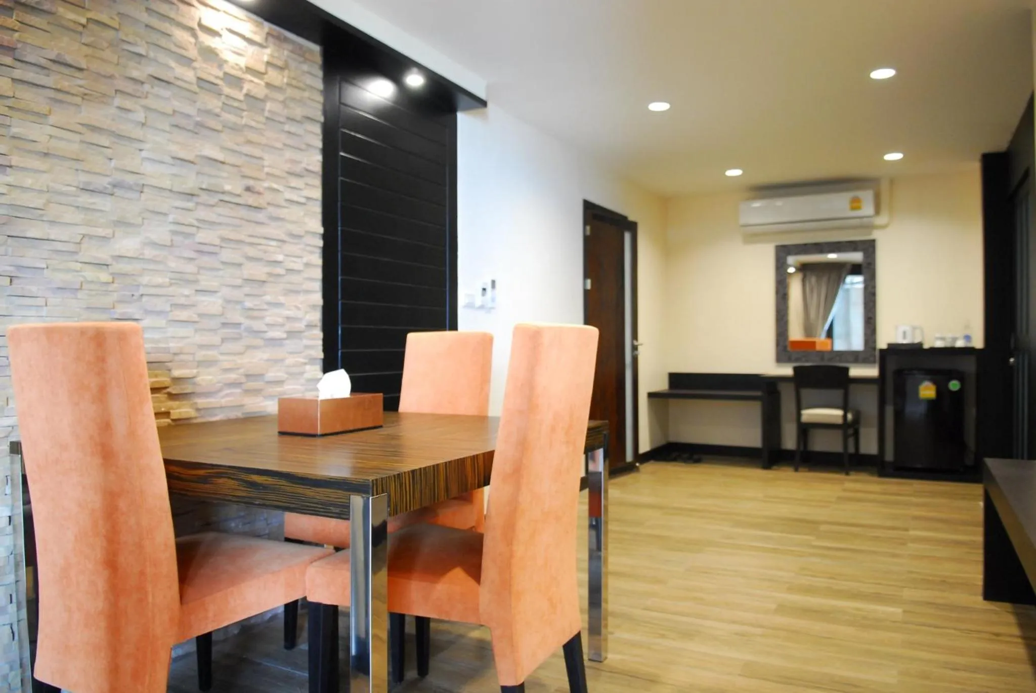 Monsane River Kwai Resort