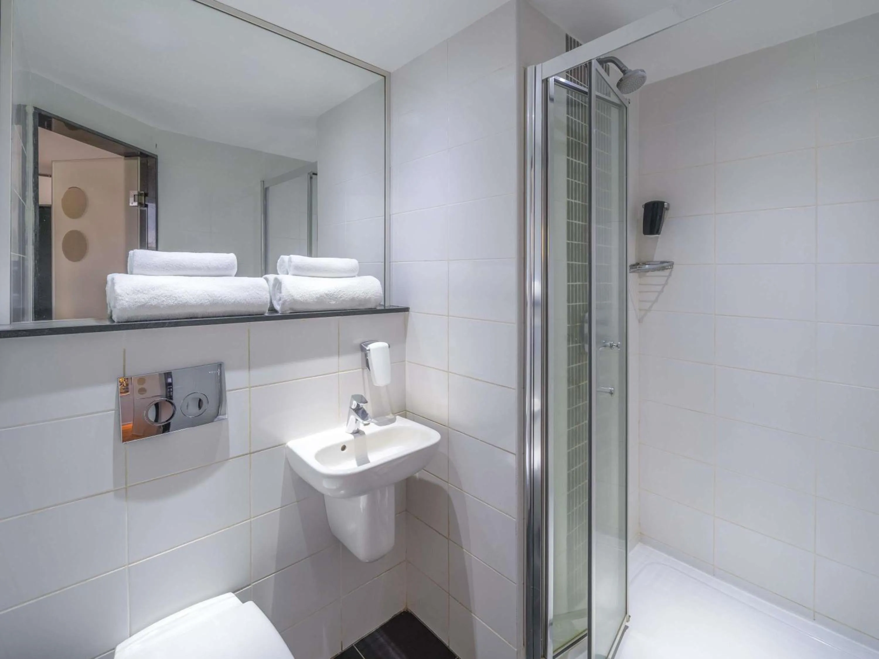 Bedroom in ibis Styles - Nairobi, Westlands