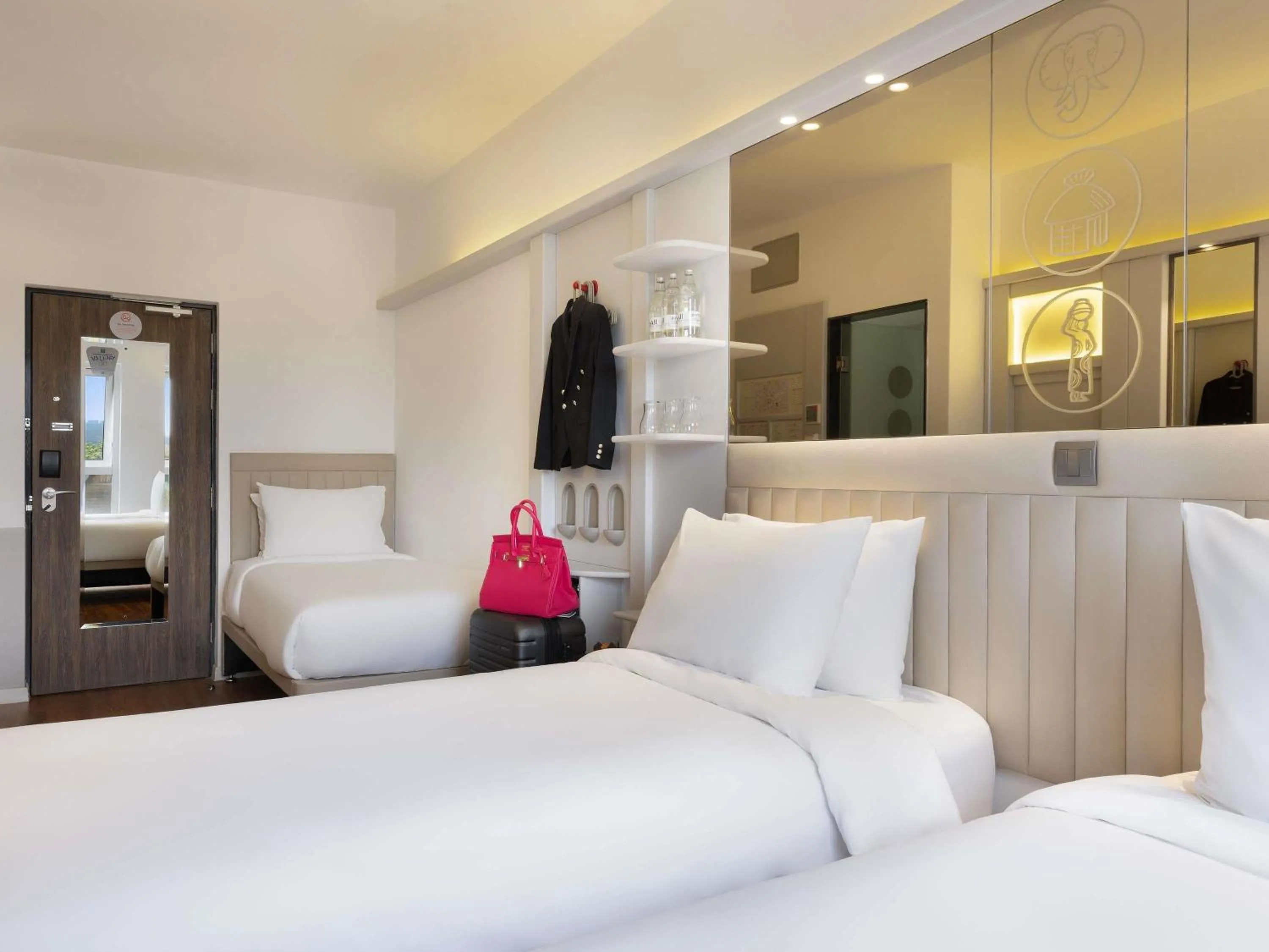 Bedroom, Bed in ibis Styles - Nairobi, Westlands