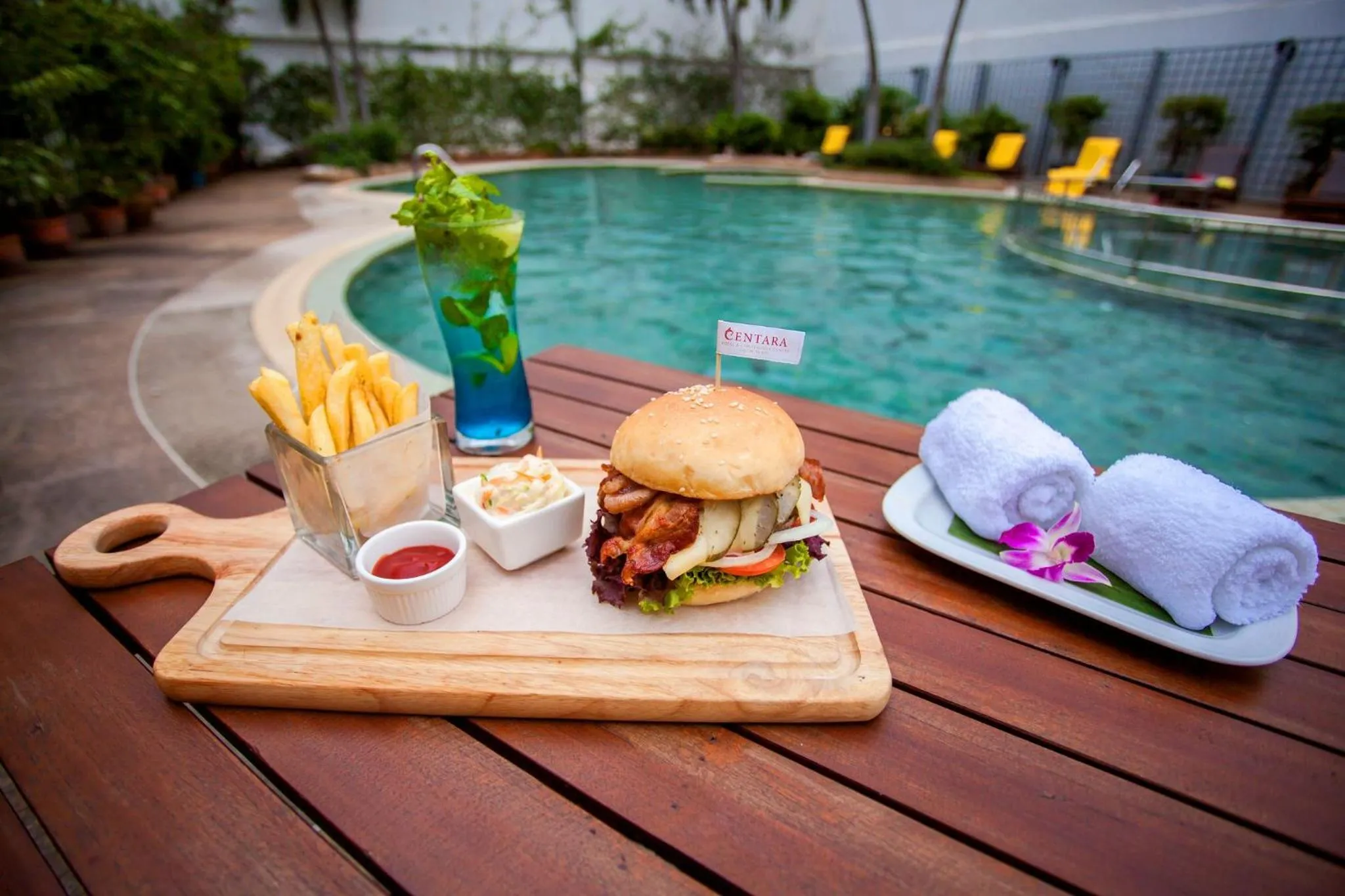 Swimming pool in Centara Udon