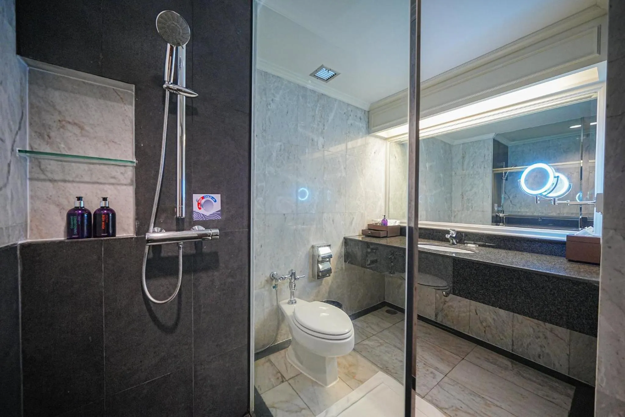 Bathroom in Centara Udon