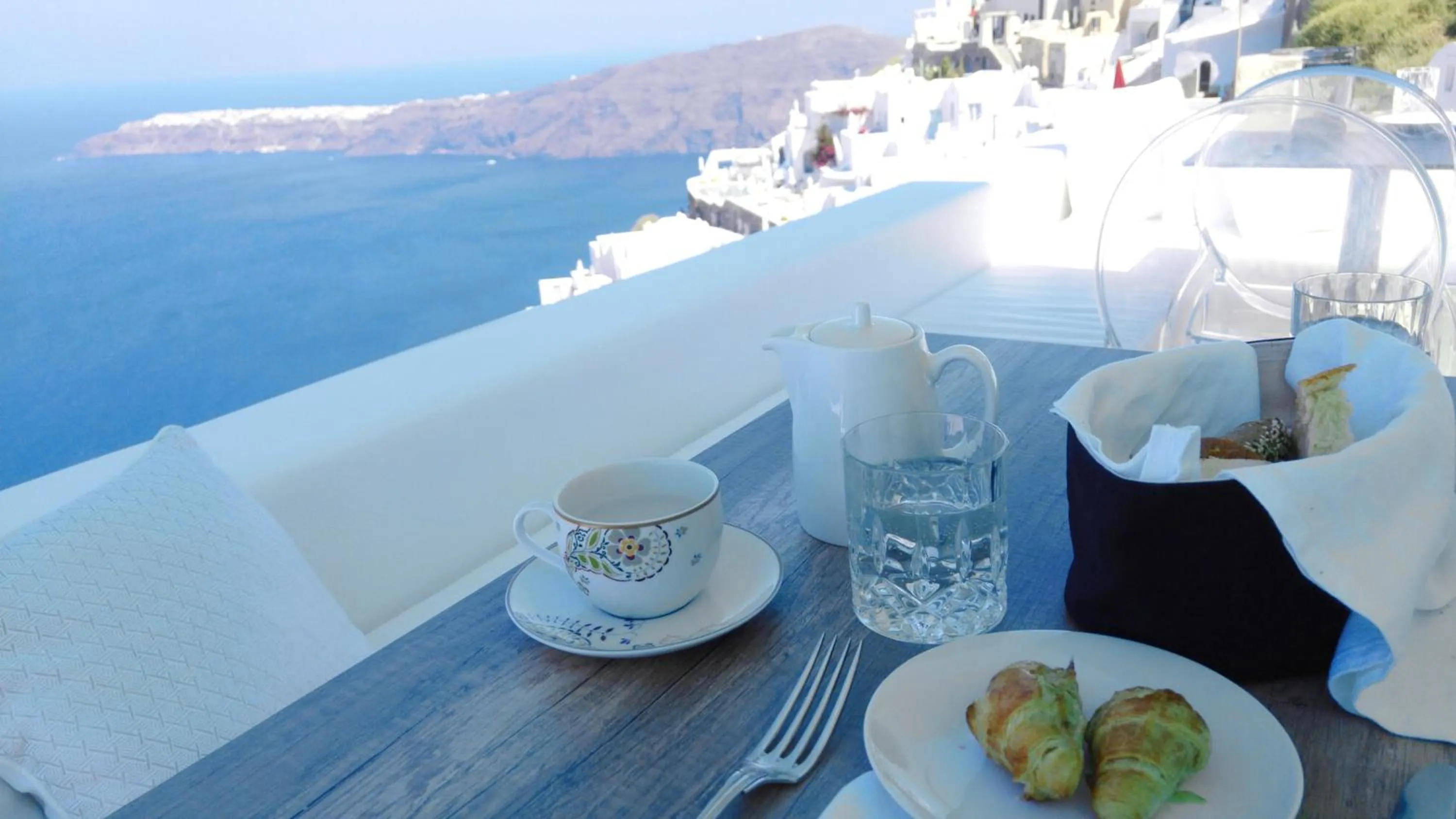 Breakfast in Andronikos Santorini
