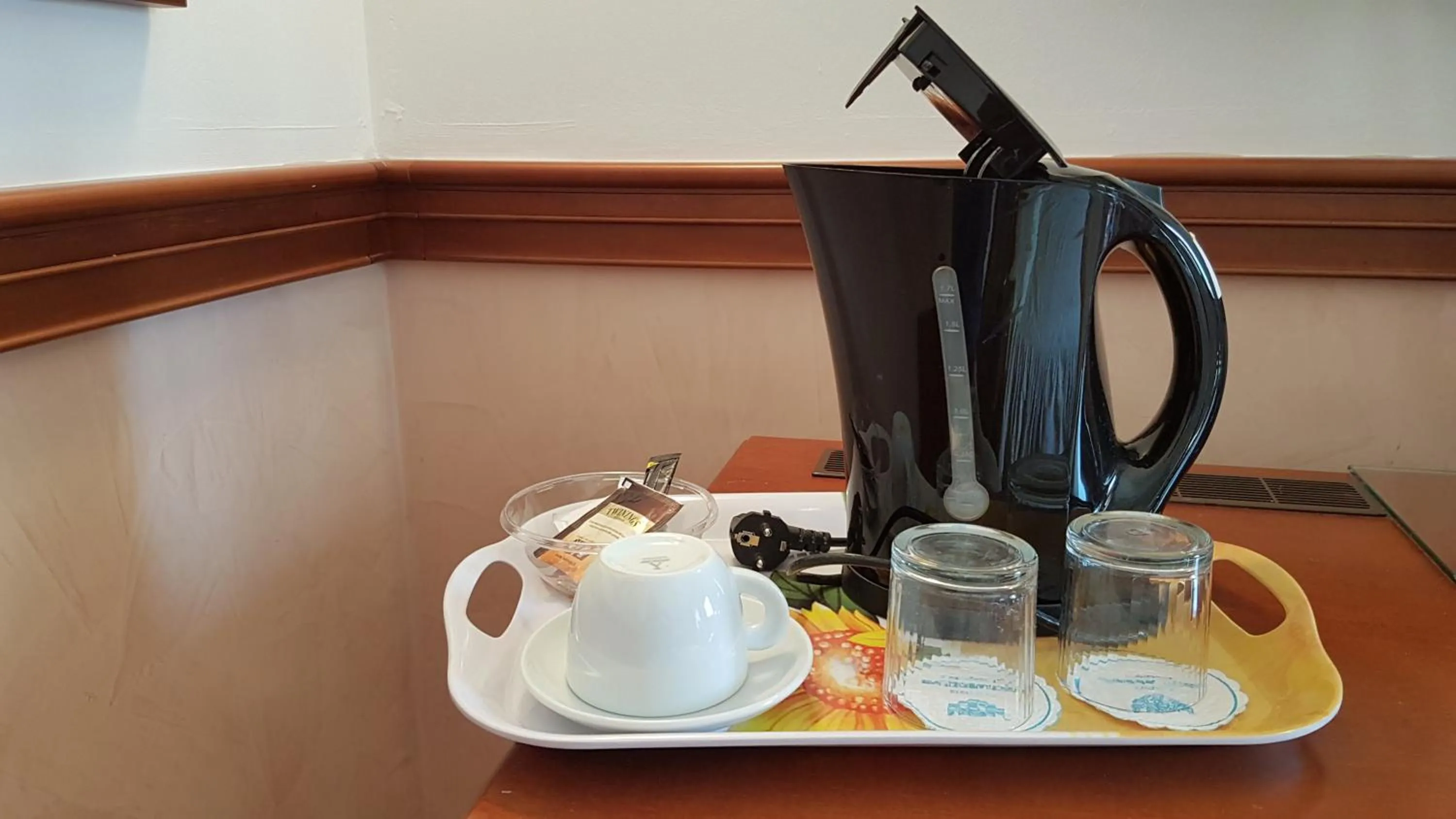 Coffee/tea facilities in Hotel Minerva