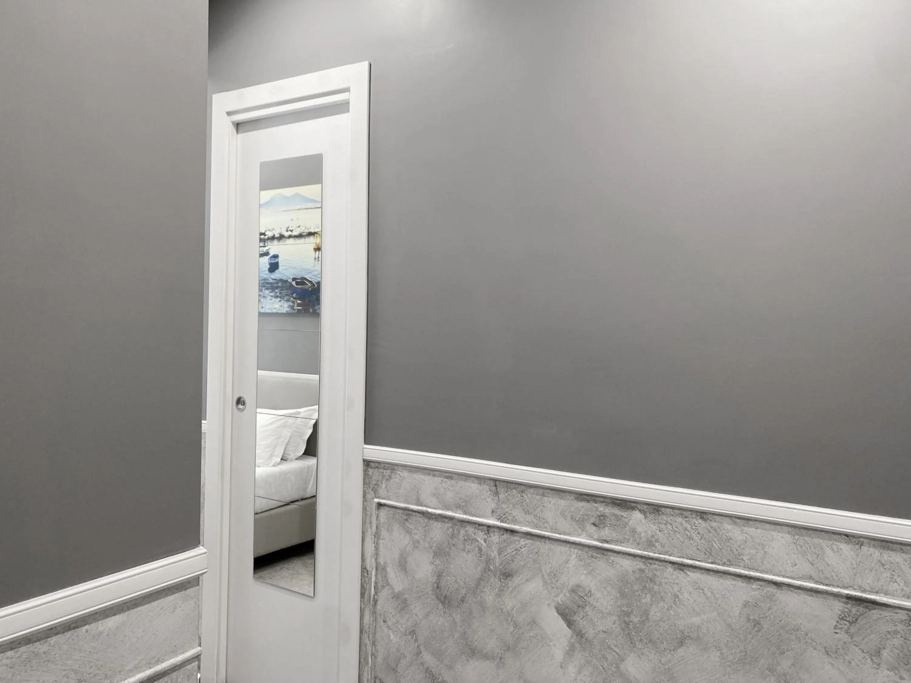 Bedroom in Piazza Bovio 22