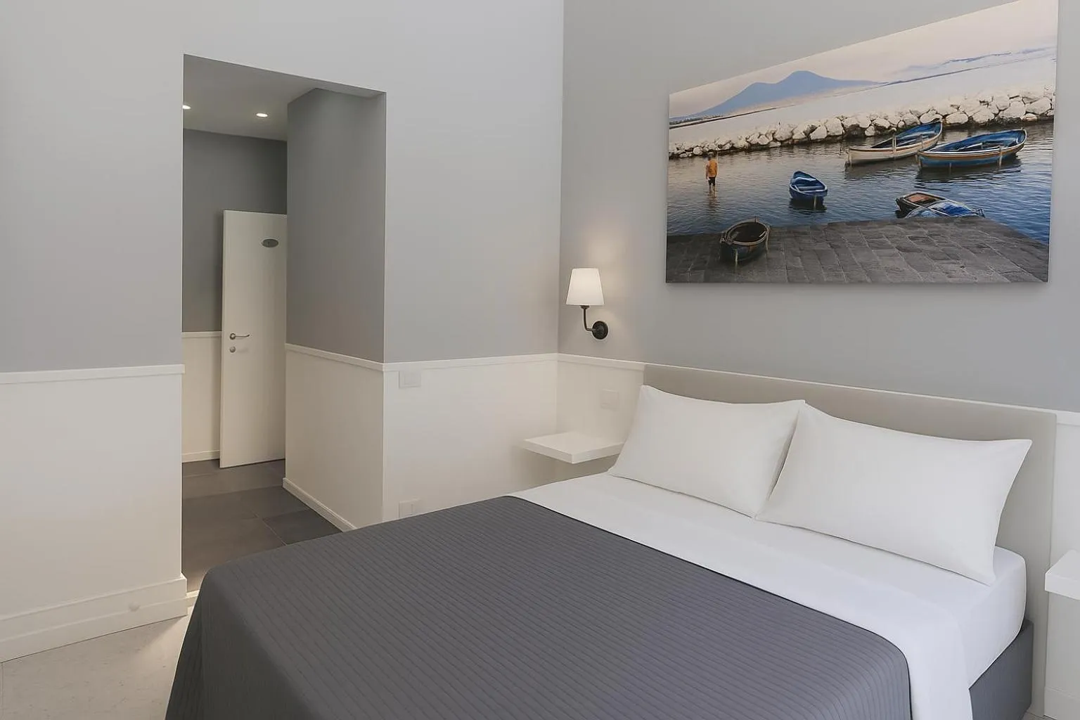 Bed in Piazza Bovio 22