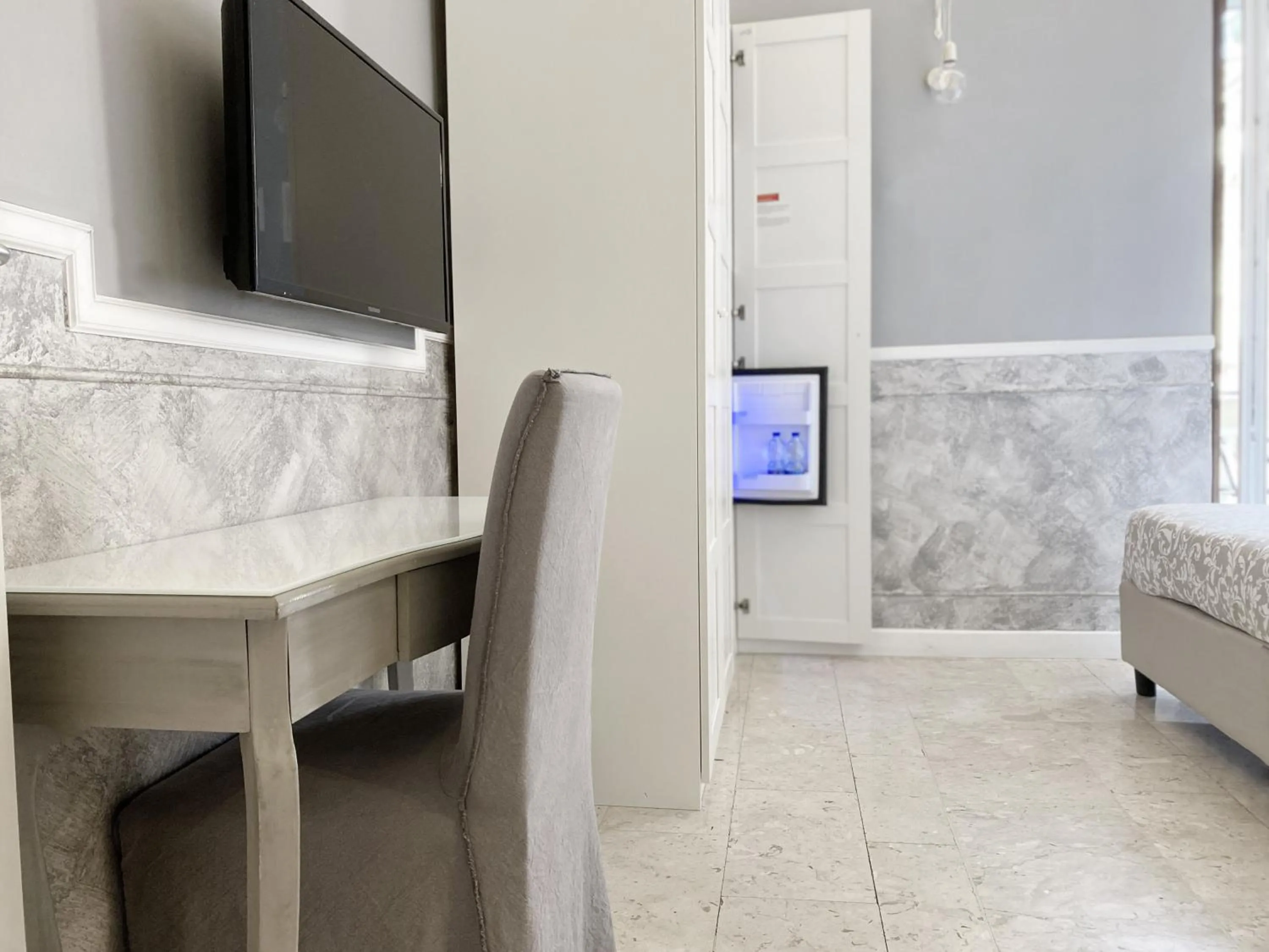 Bed in Piazza Bovio 22