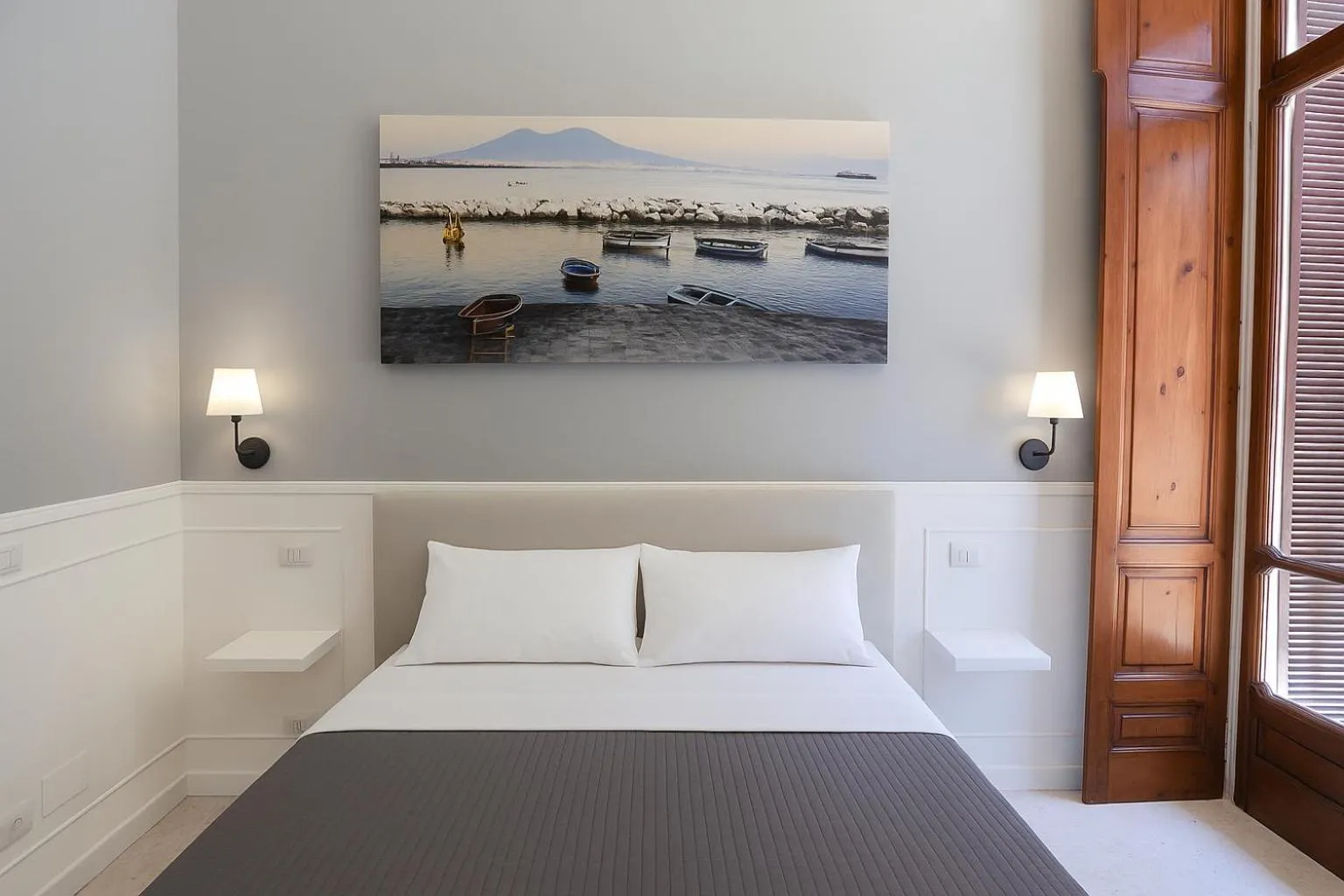 Bed in Piazza Bovio 22