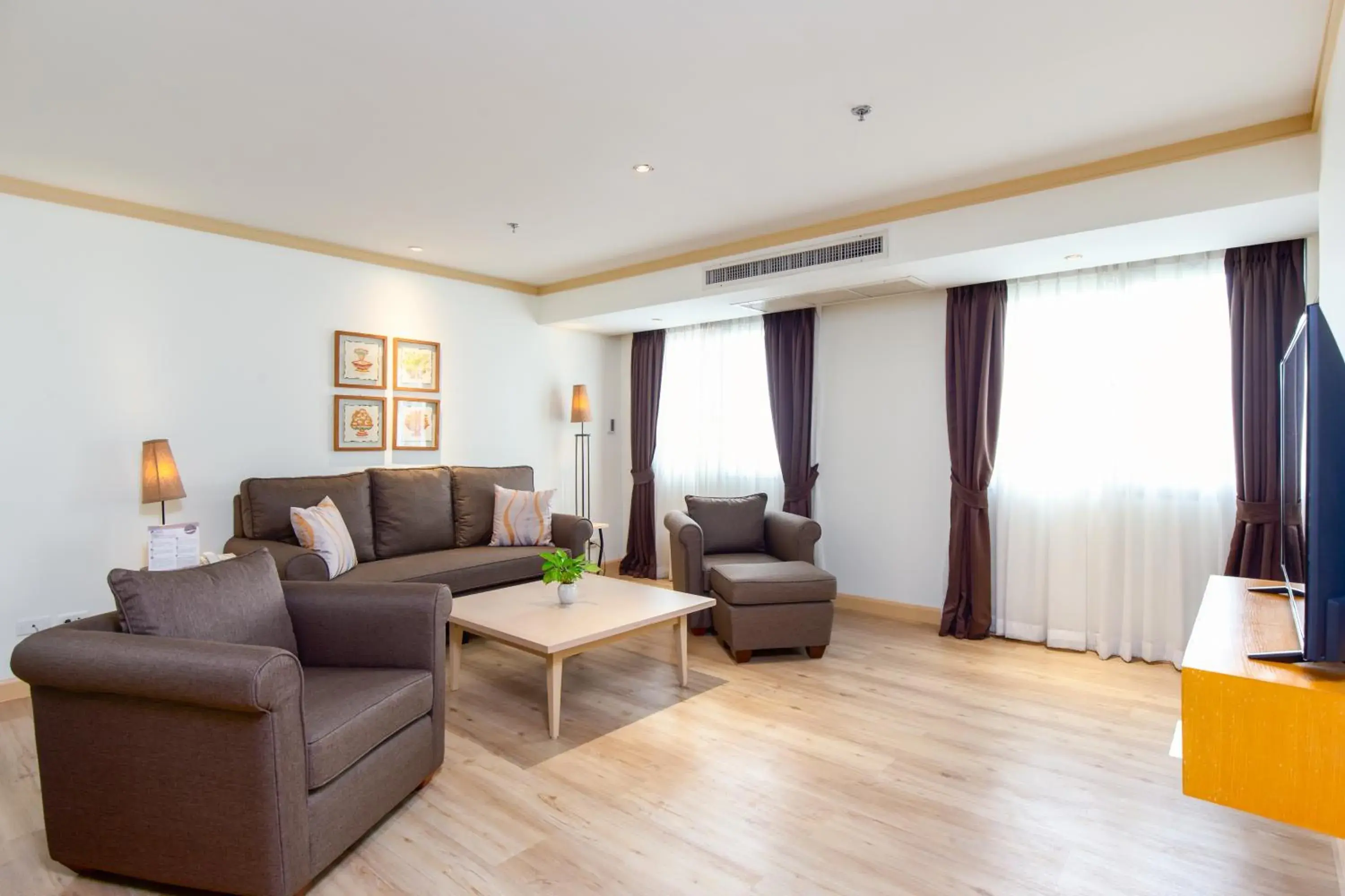 Two Bed room Deluxe in Riverfront Bangkok Two Bed room Deluxe in Riverfront Bangkok