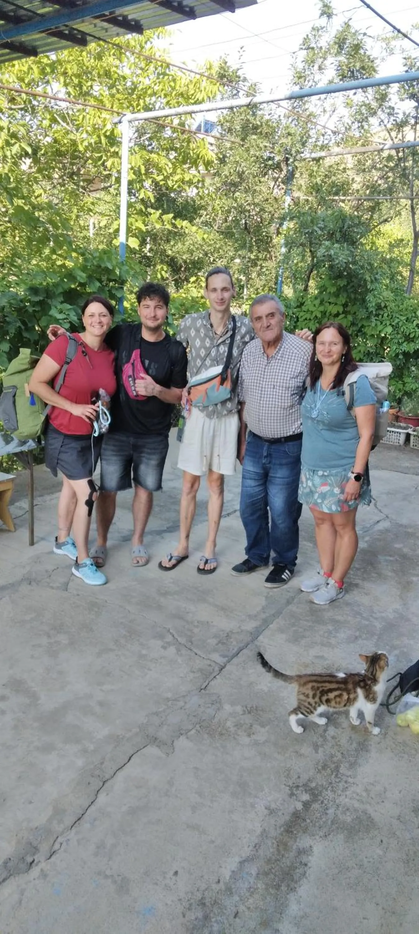 People in Shushan GUEST HOUSE