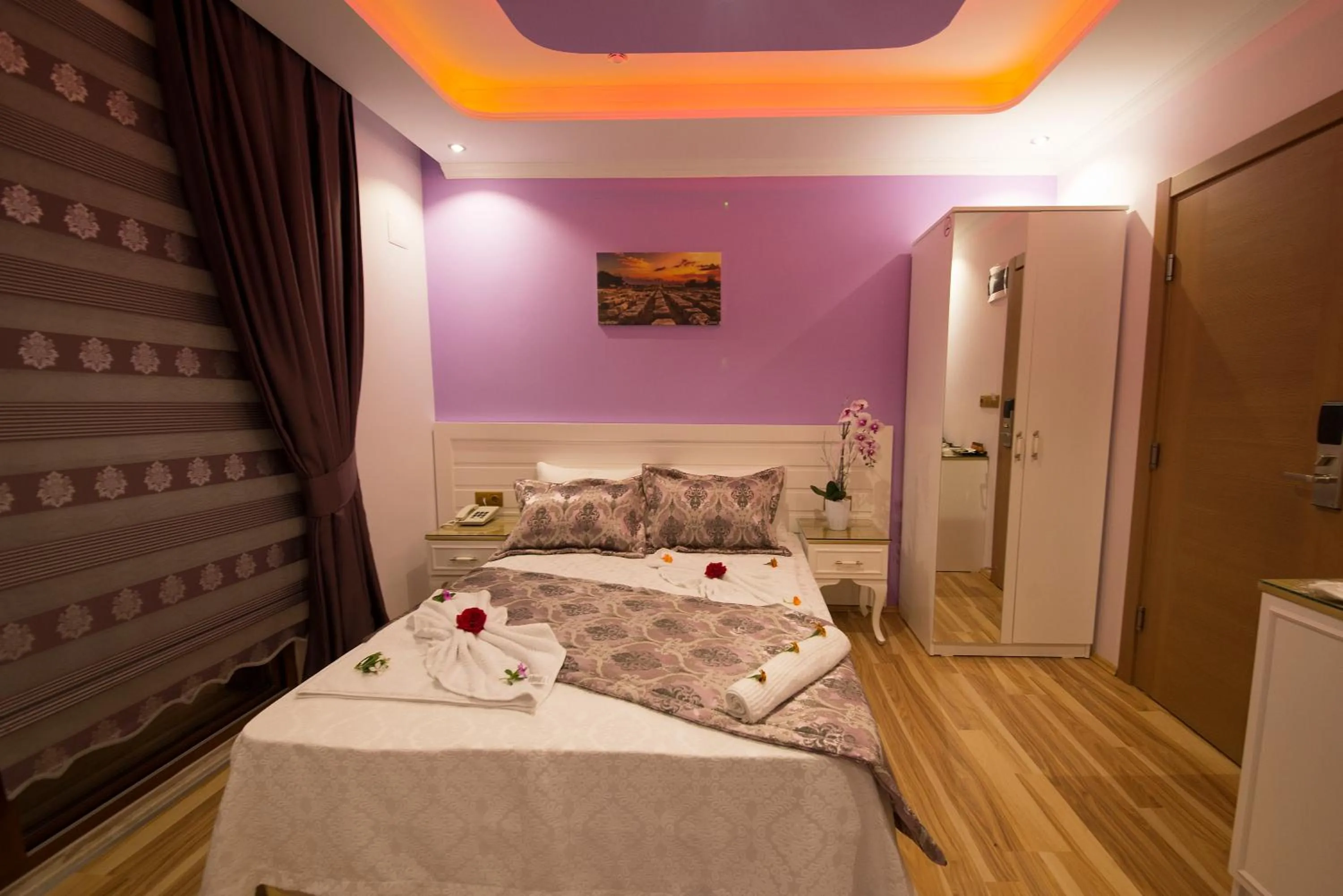 Bedroom, Bed in Kayı Hotel