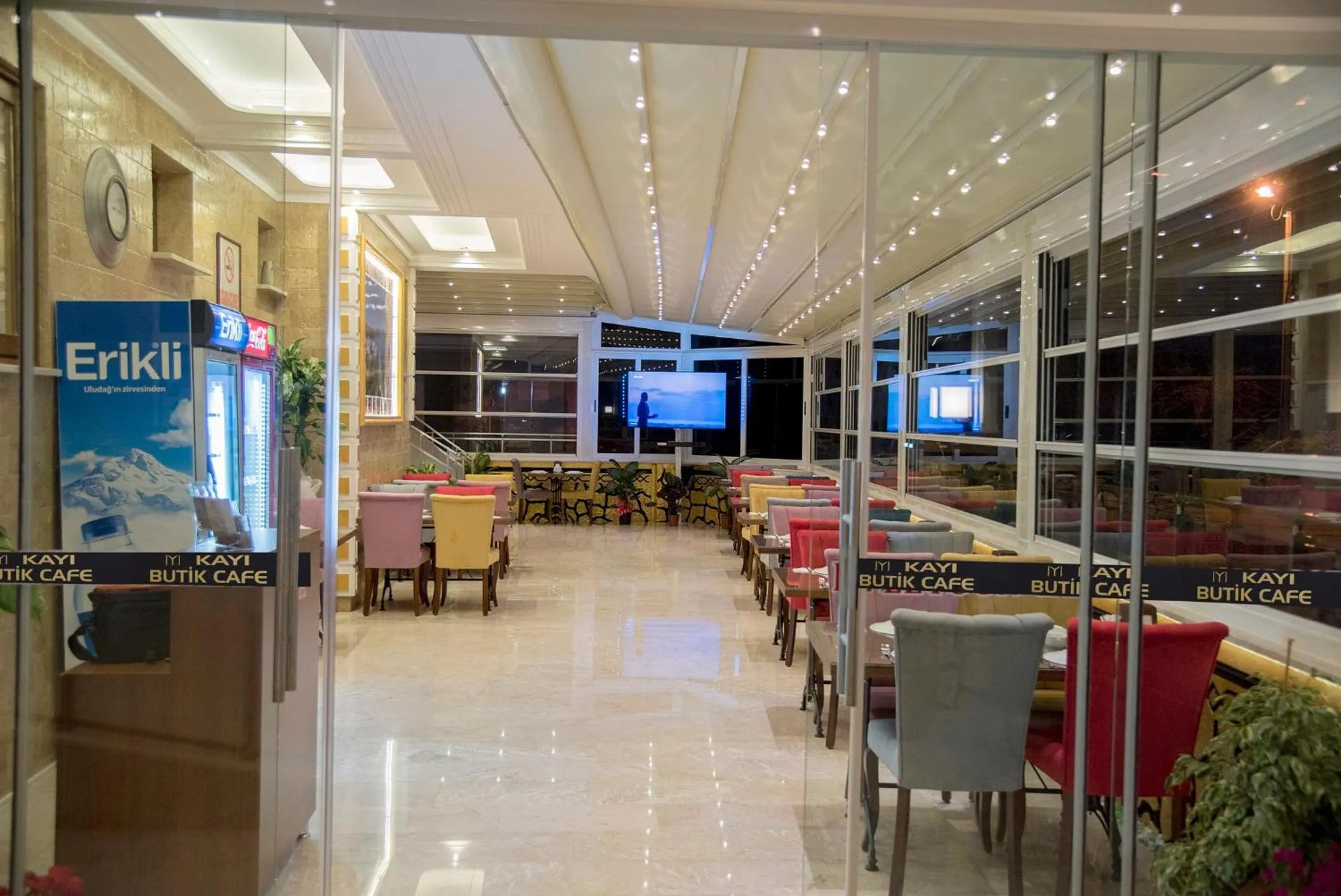 Restaurant/places to eat in Kayı Hotel