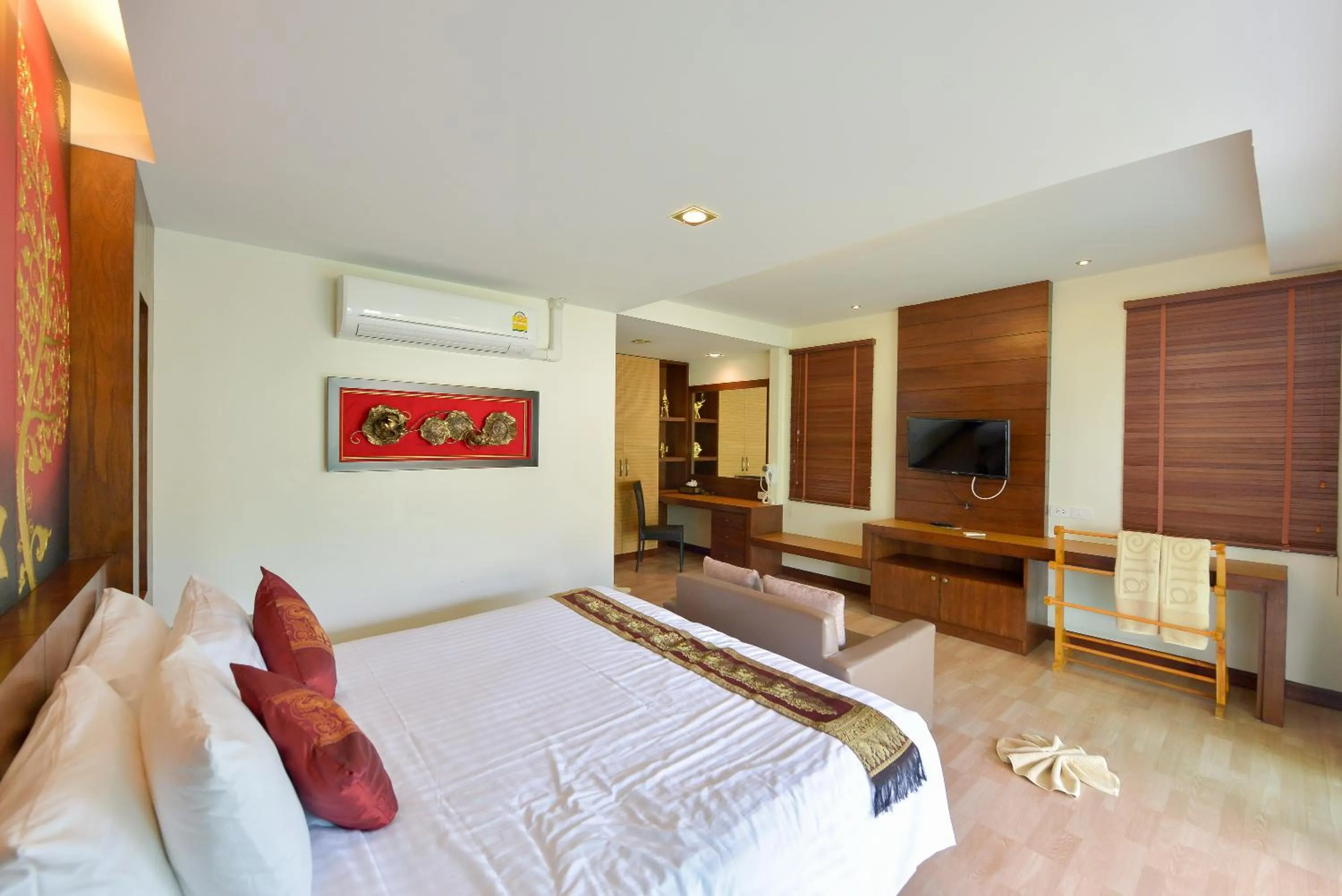 Bedroom, Bed in Sita Beach Resort
