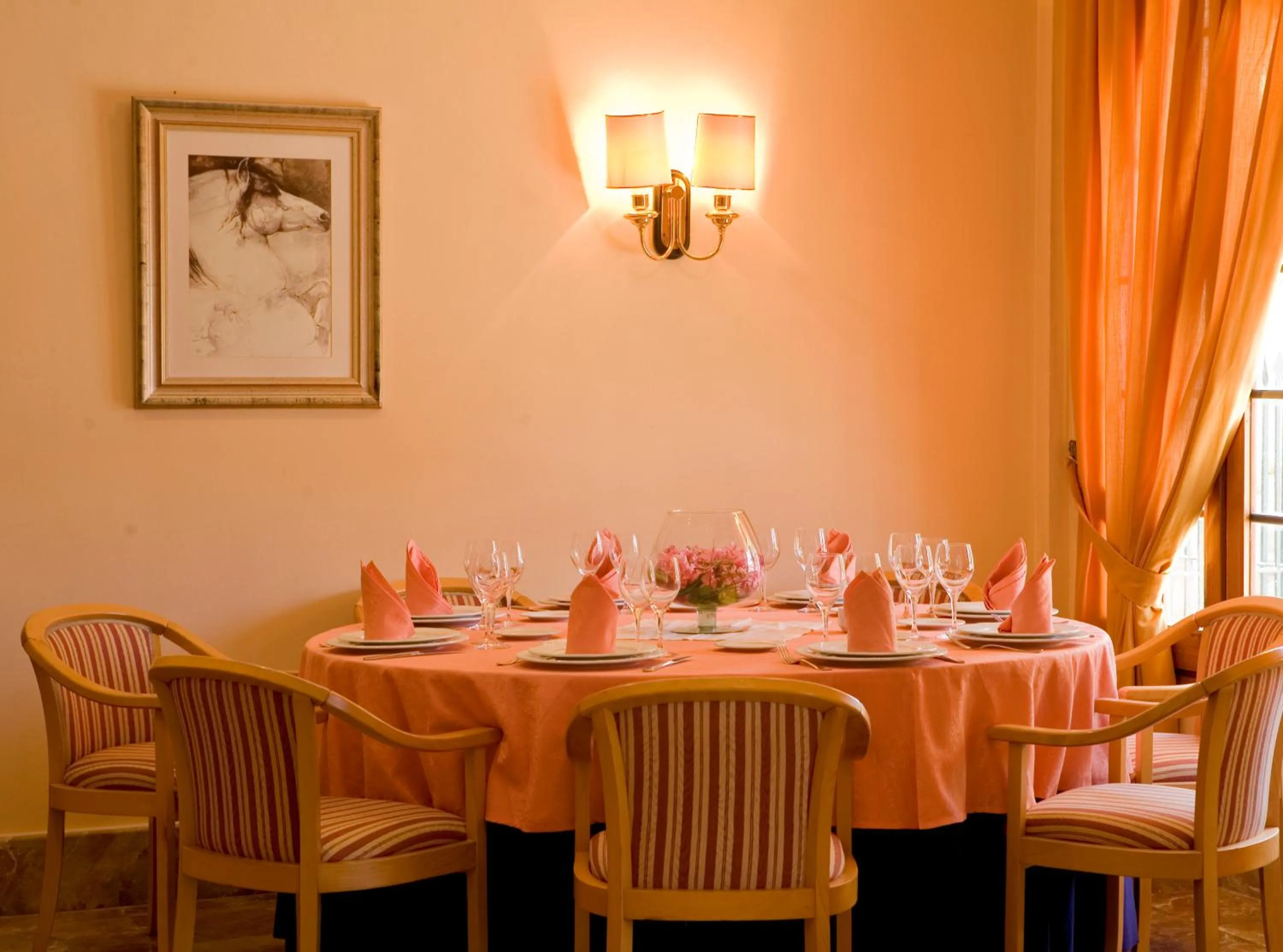 Restaurant/places to eat in La Cueva Park