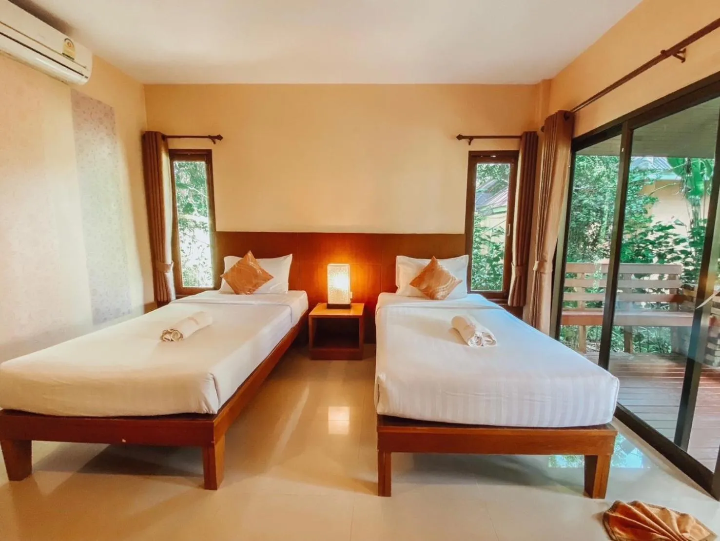 Bed in Sunda Resort