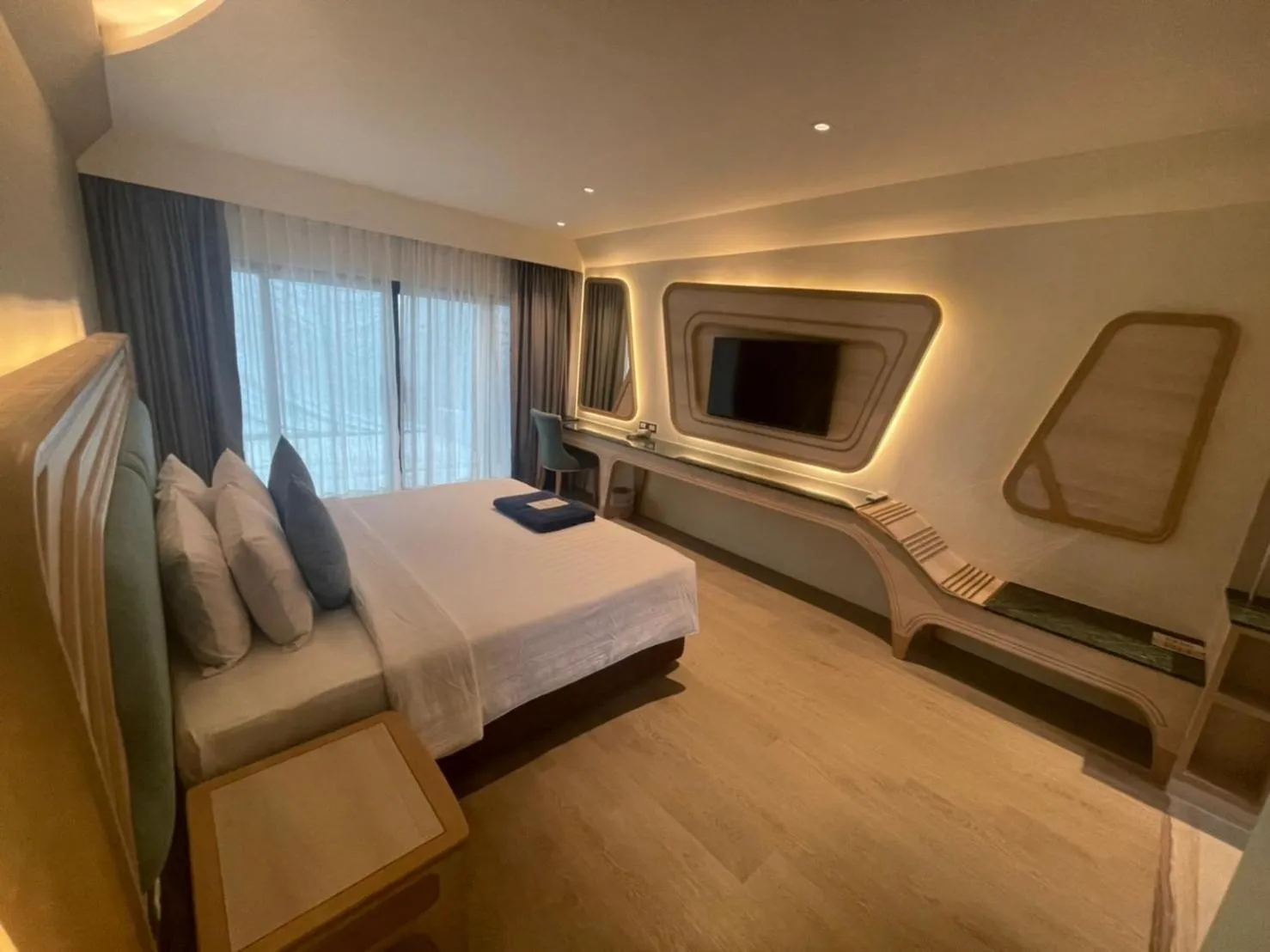 Bedroom, Bed in Amora Beach Resort Phuket