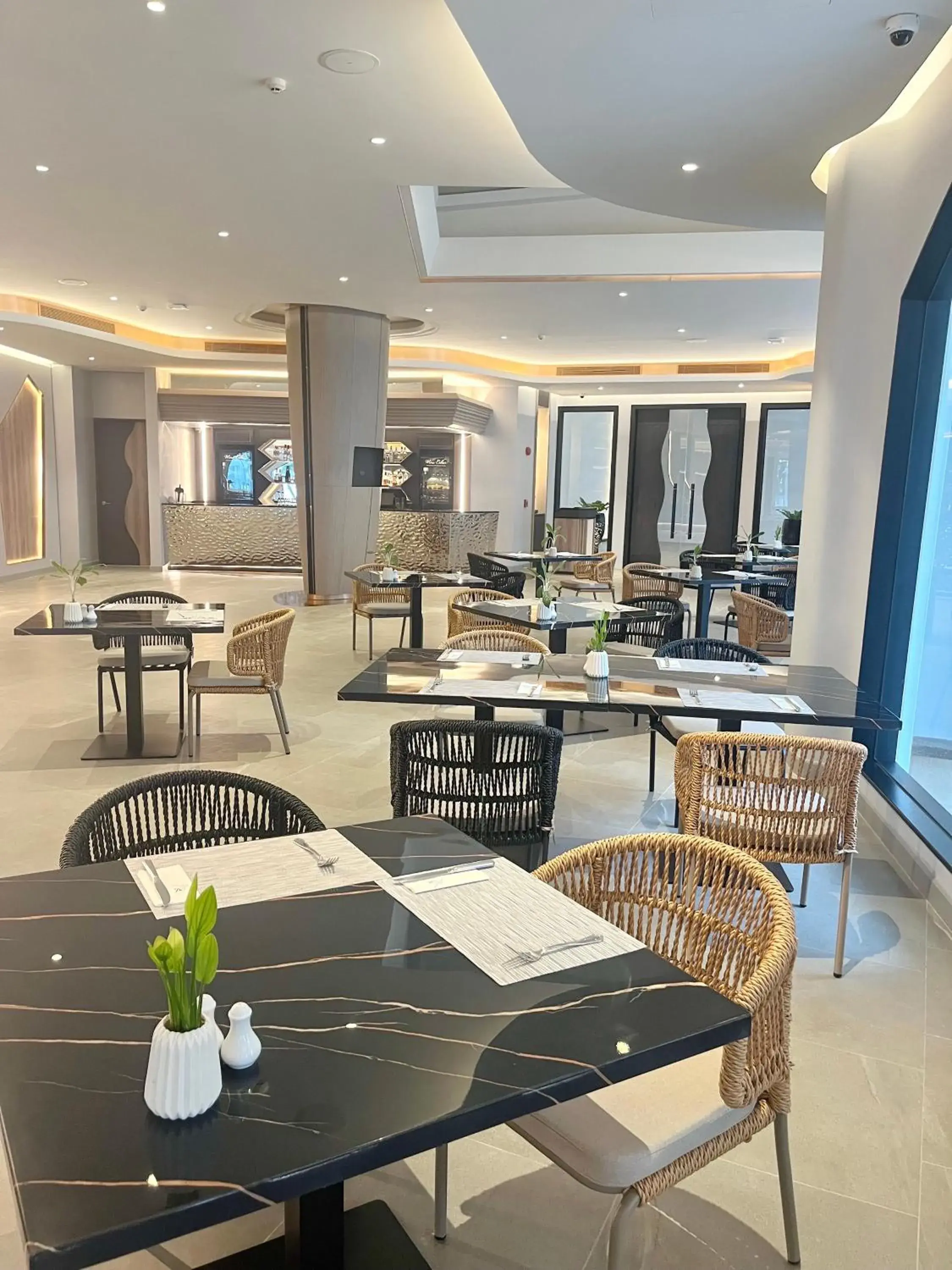 Restaurant/places to eat in Amora Beach Resort Phuket Restaurant/places to eat in Amora Beach Resort Phuket