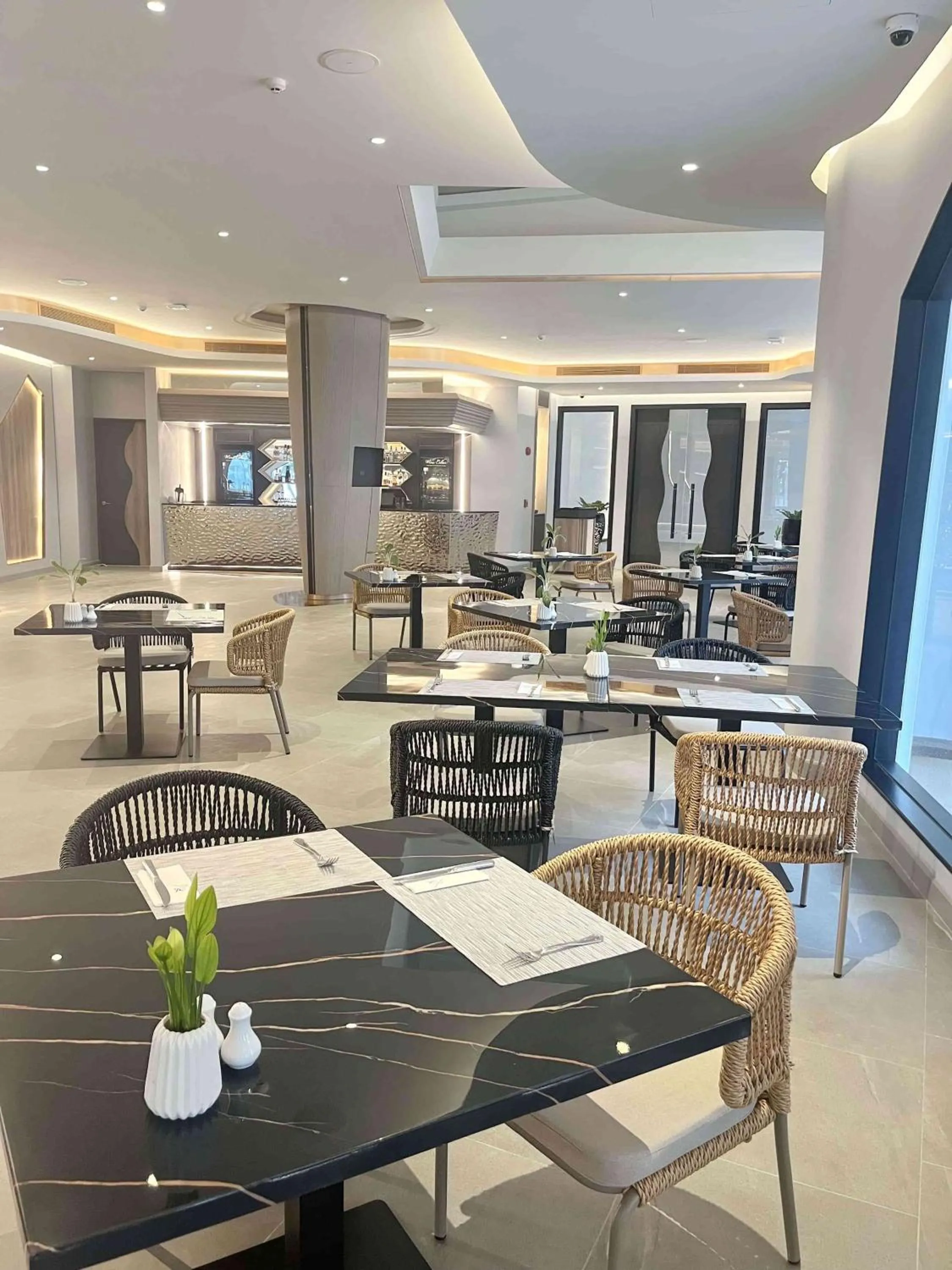 Restaurant/places to eat in Amora Beach Resort Phuket