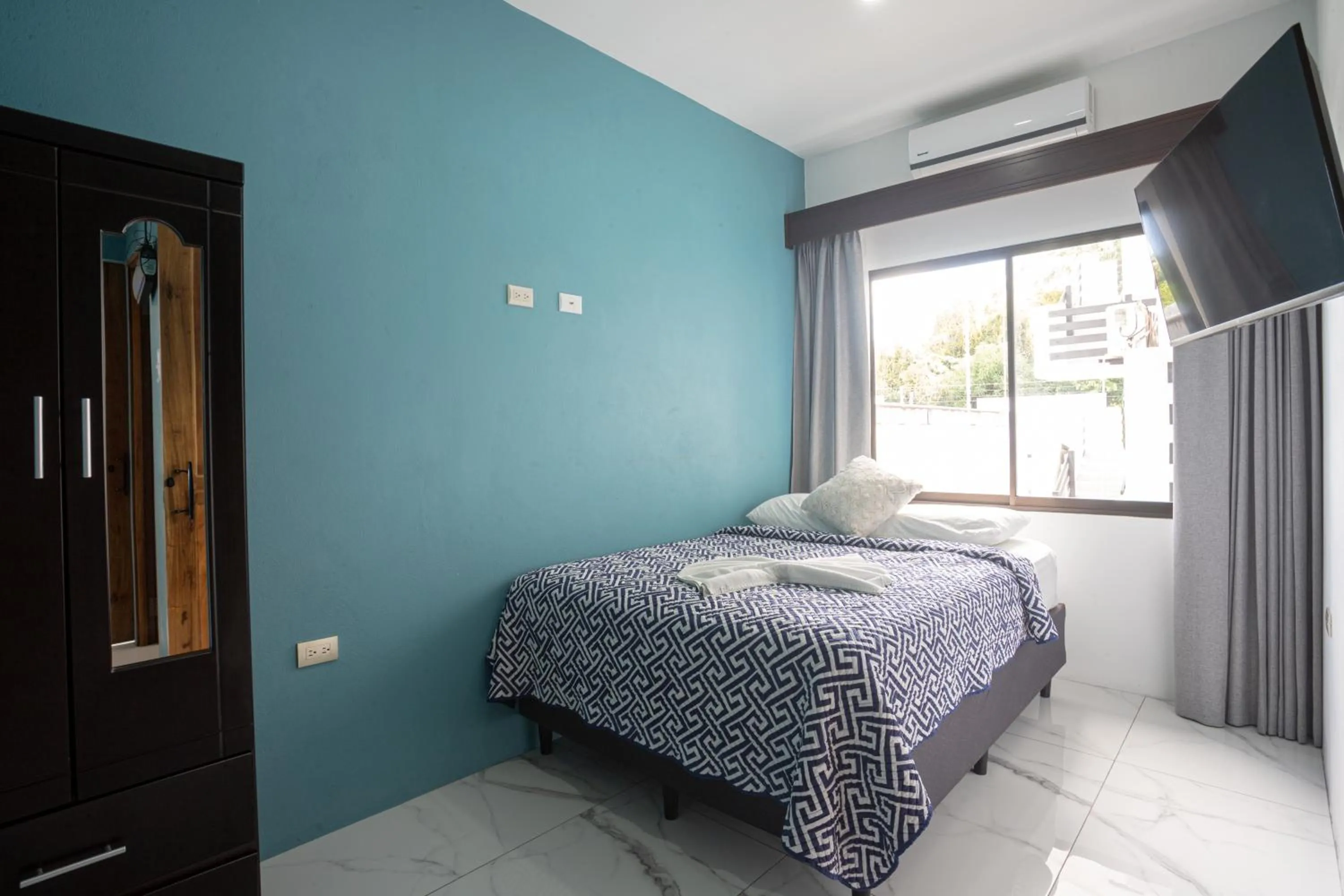 Two-Bedroom Standard Apartment in Inn On The Park