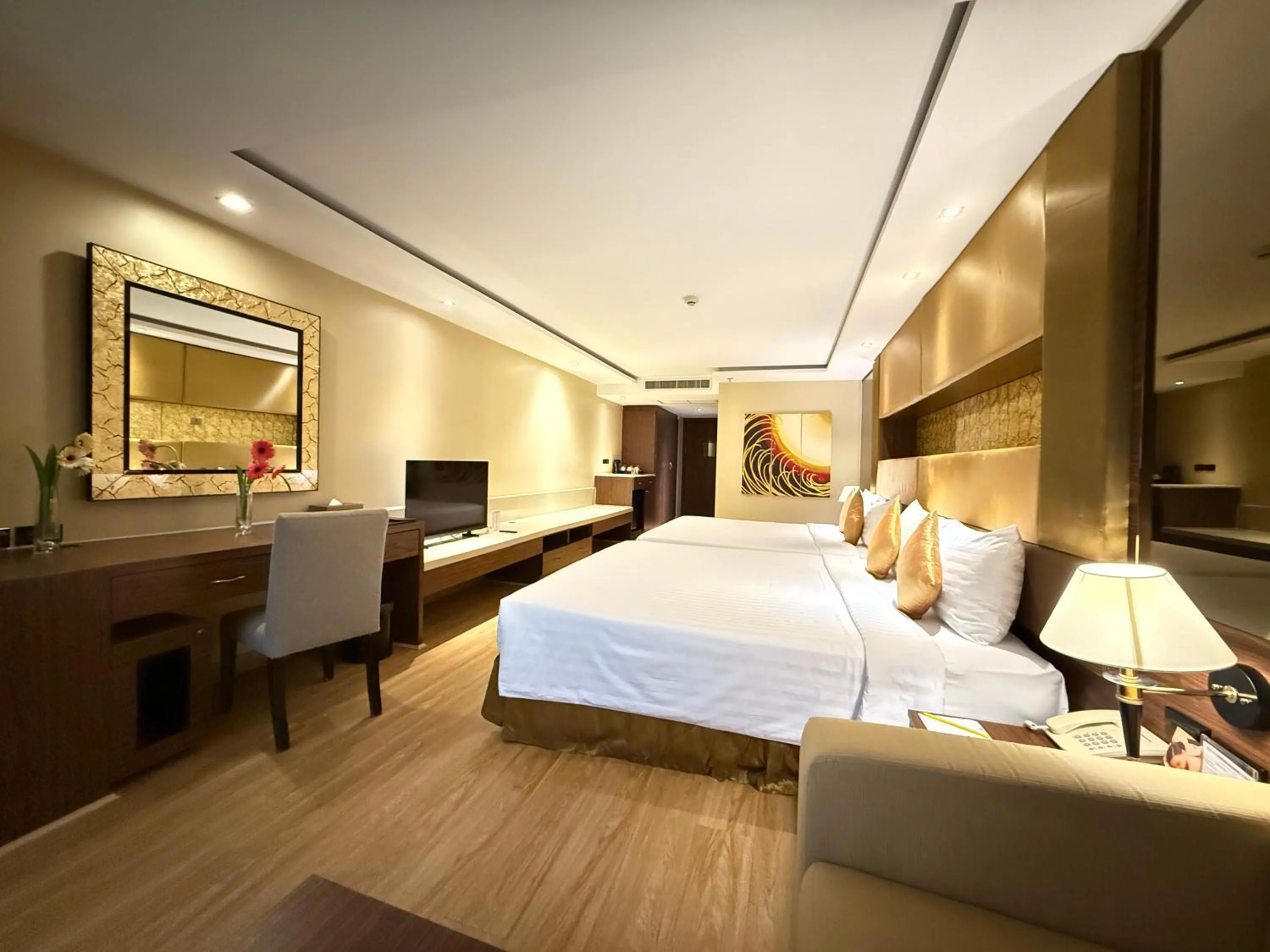 Bedroom, Bed in Nova Gold Hotel Pattaya