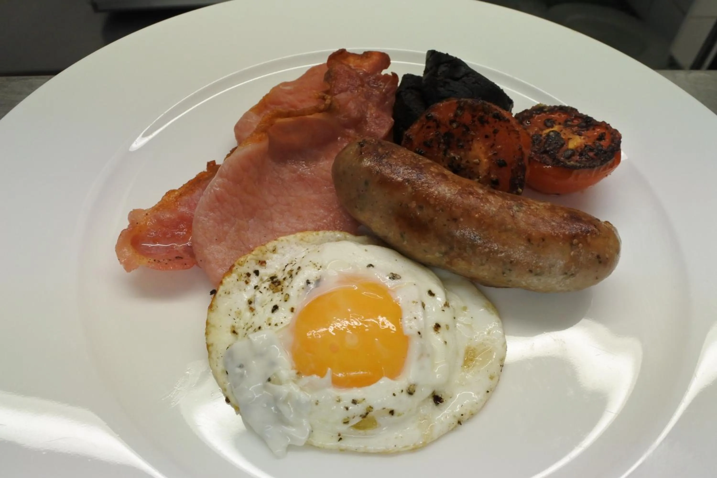 English/Irish breakfast in Magpies Restaurant with Rooms
