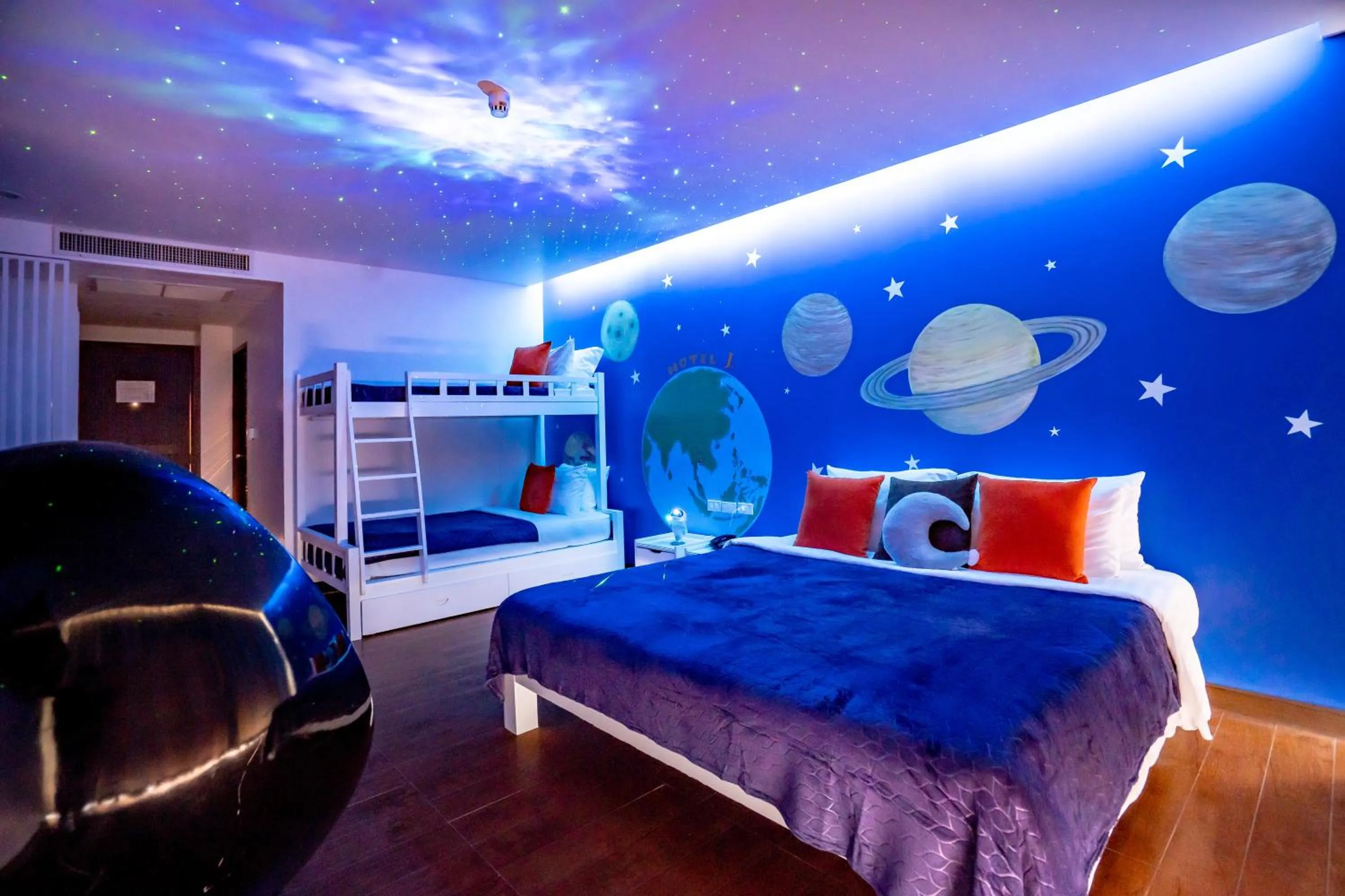 Bed in Hotel J Pattaya