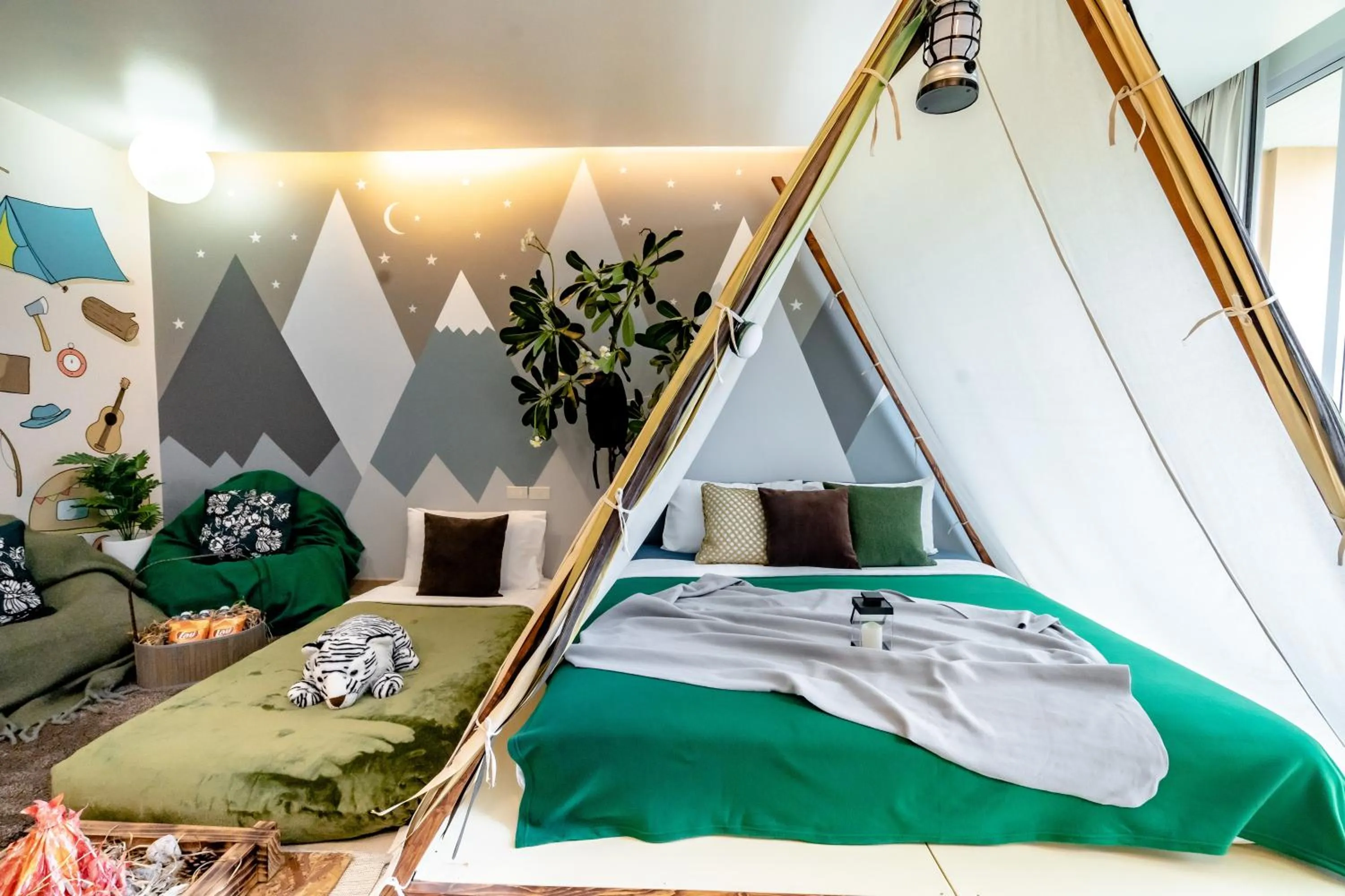 Photo of the whole room, Bed in Hotel J Pattaya