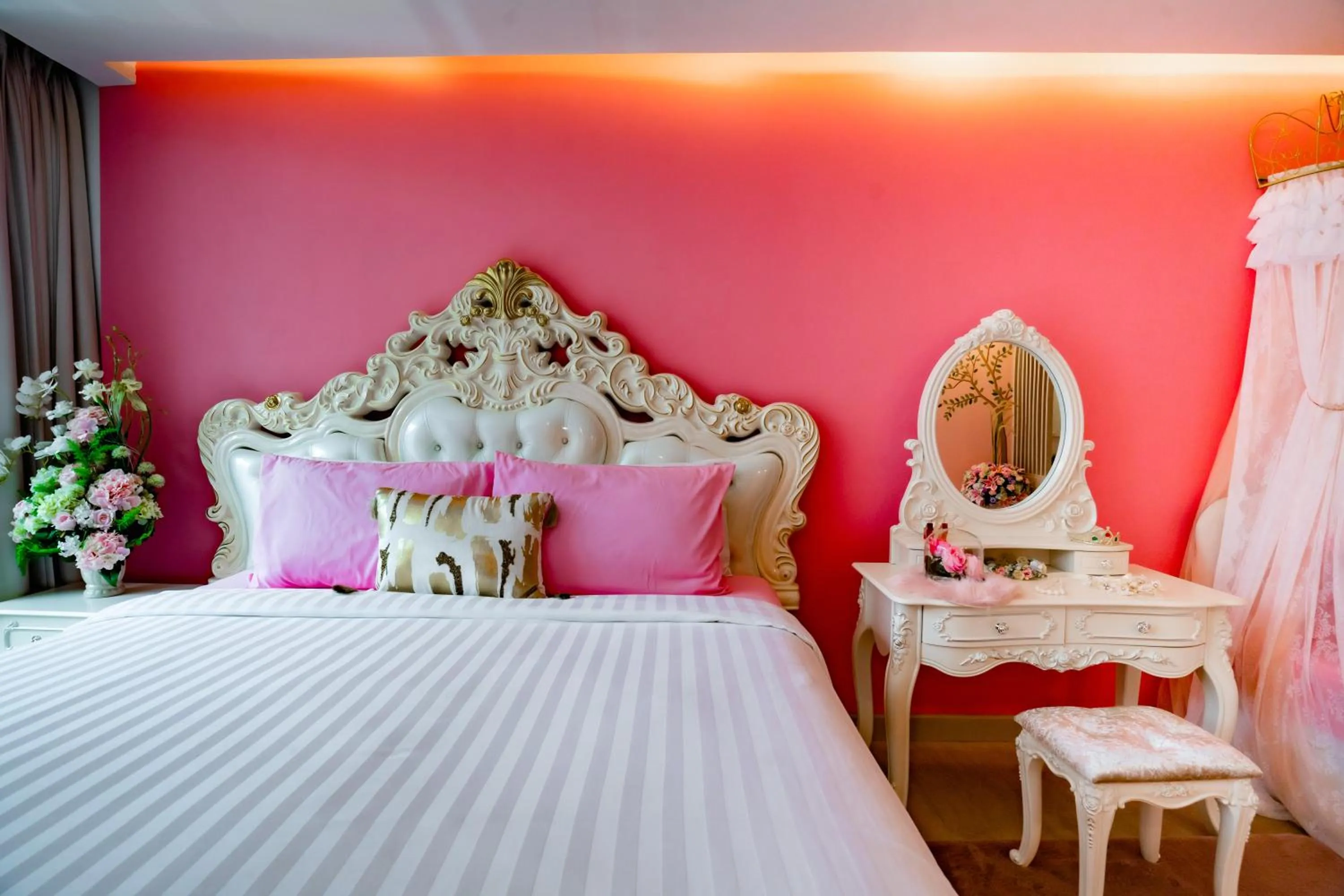 Bed in Hotel J Pattaya