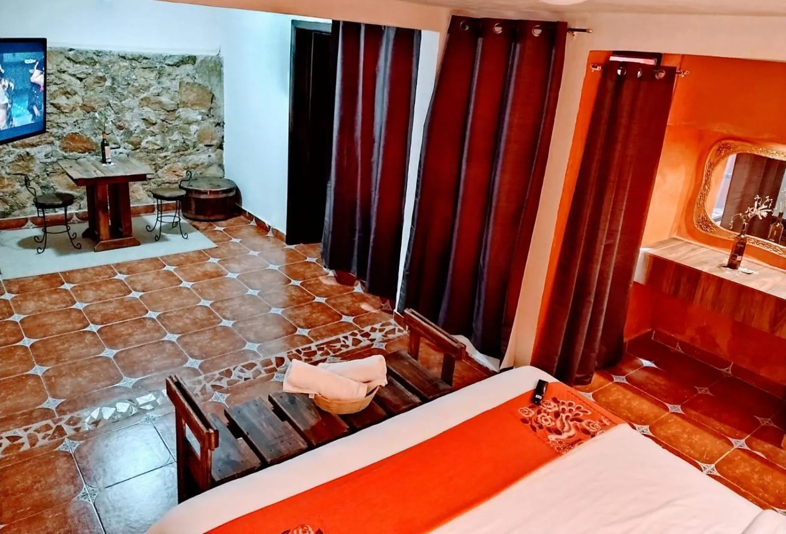 Bed in Hotel & Cava La Parroquia