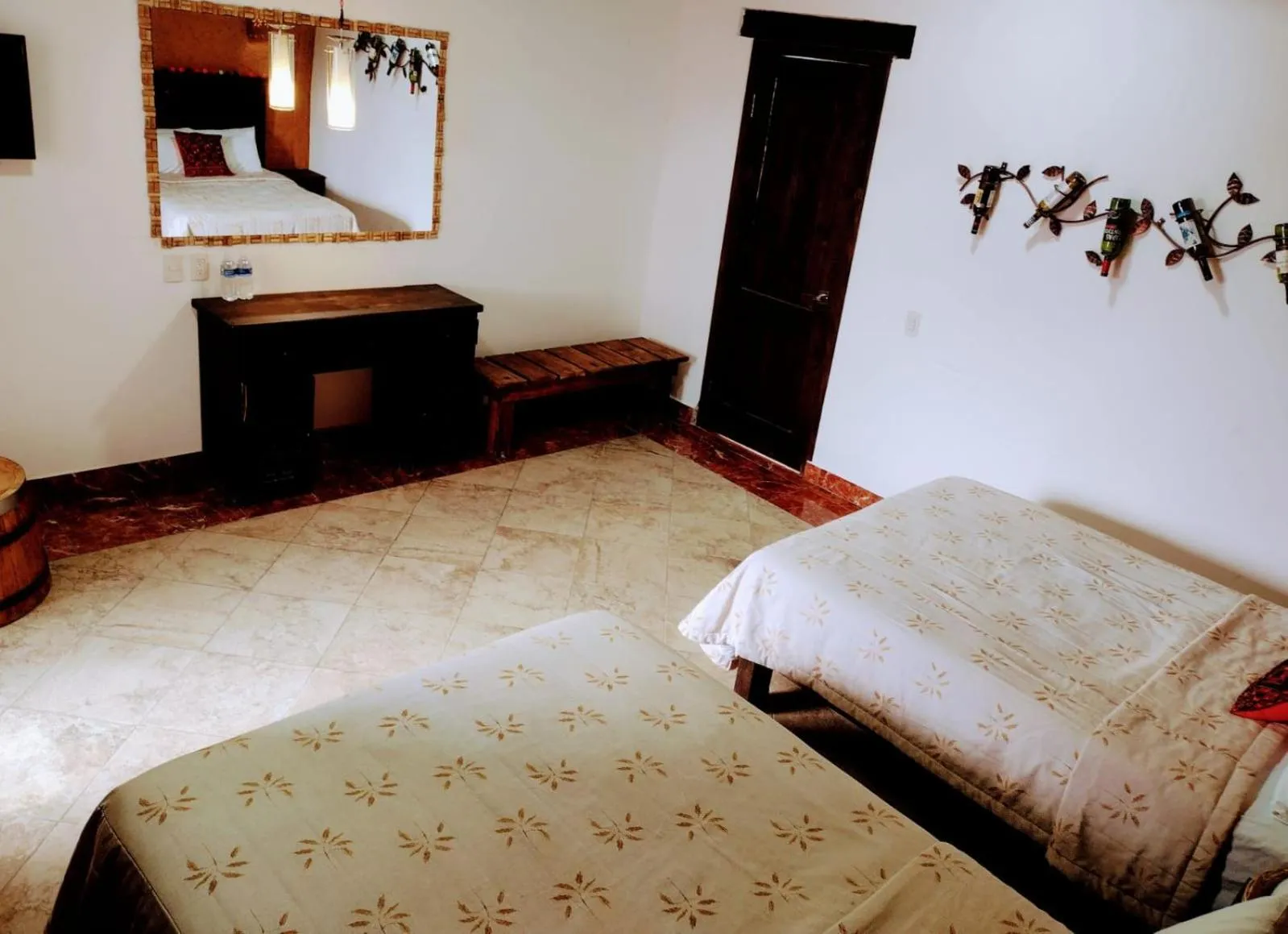 Bed in Hotel & Cava La Parroquia