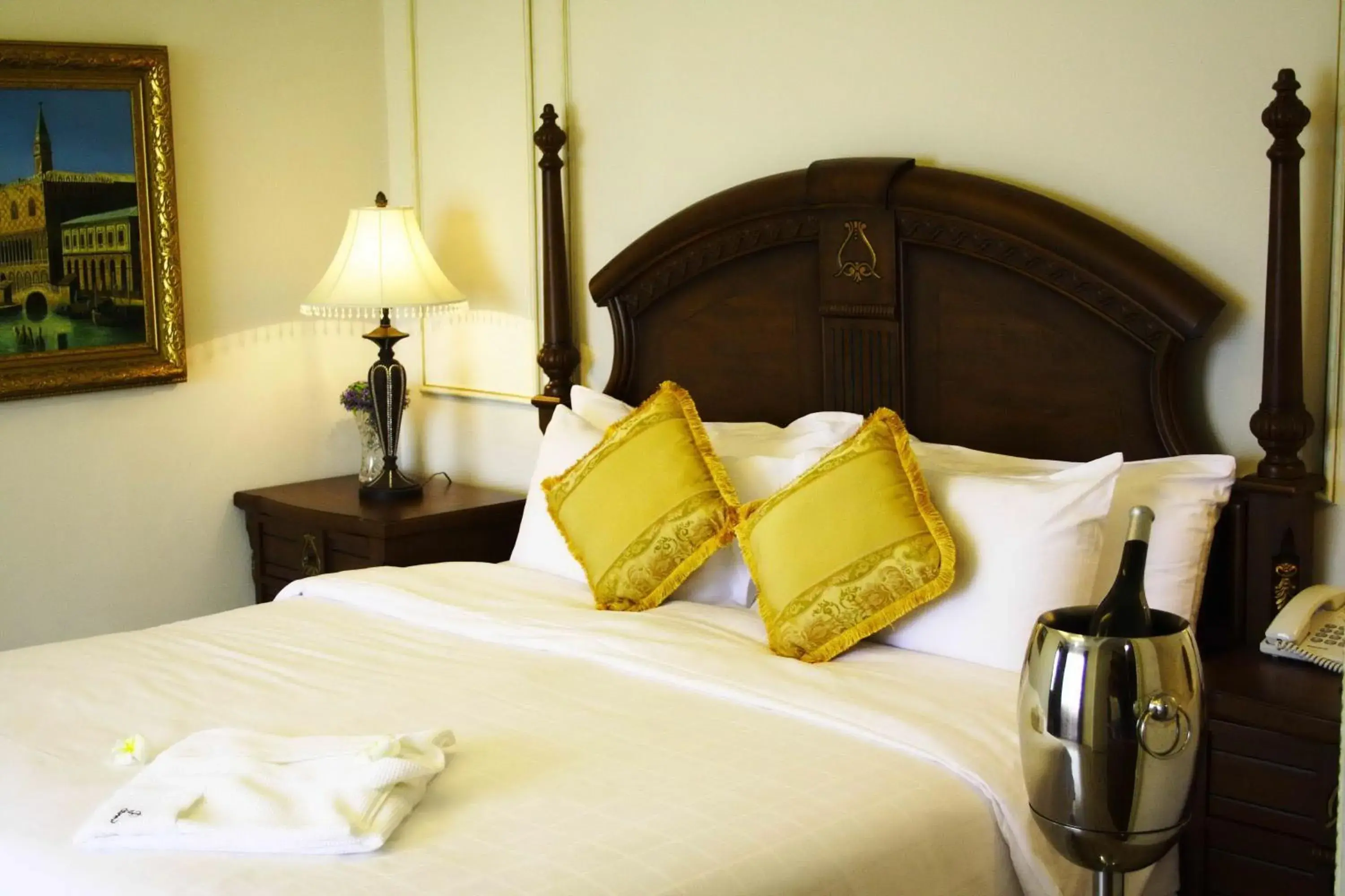 Bedroom, Bed in Four Seasons Place Pattaya Bedroom, Bed in Four Seasons Place Pattaya