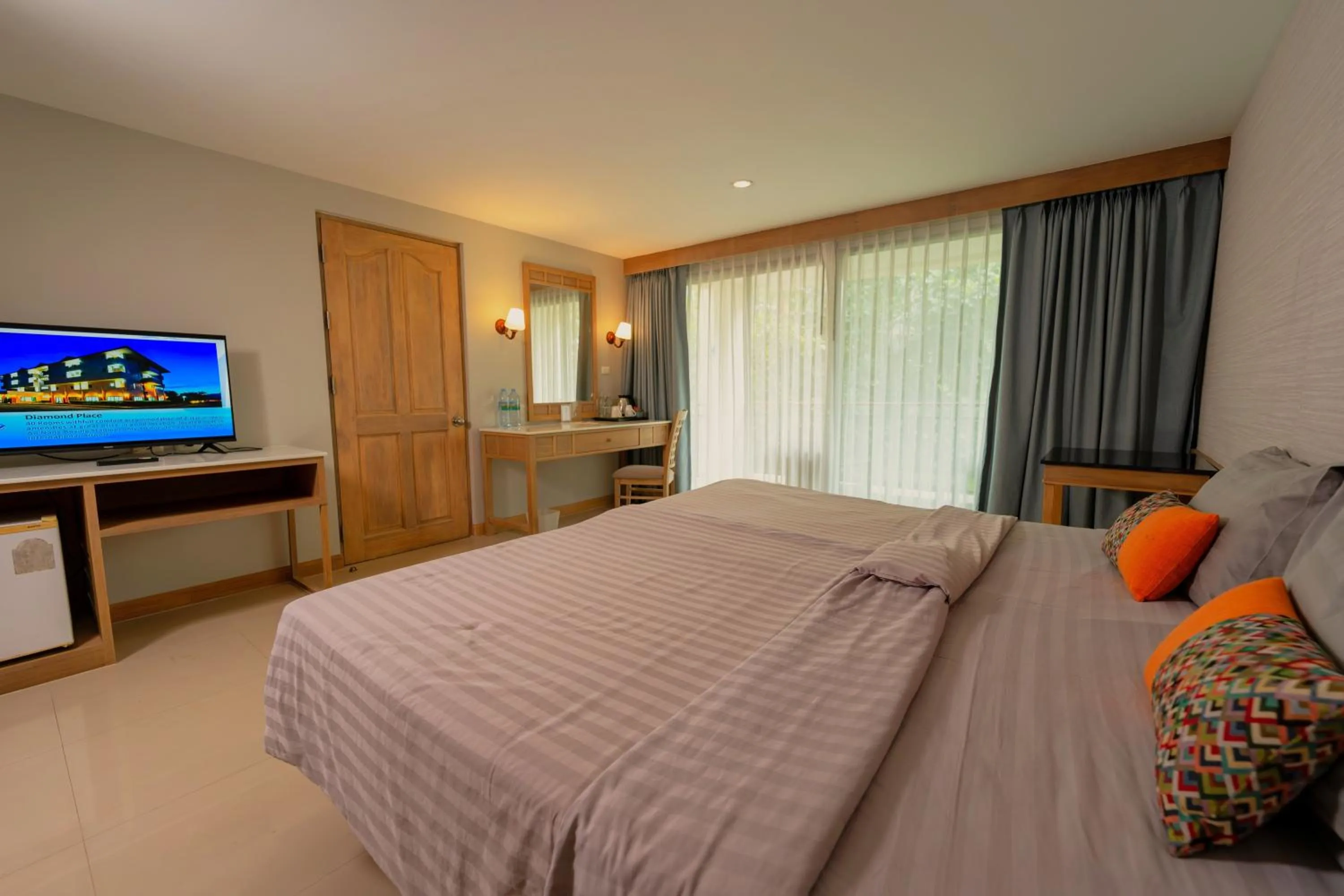 Photo of the whole room, Bed in Krabi Resort