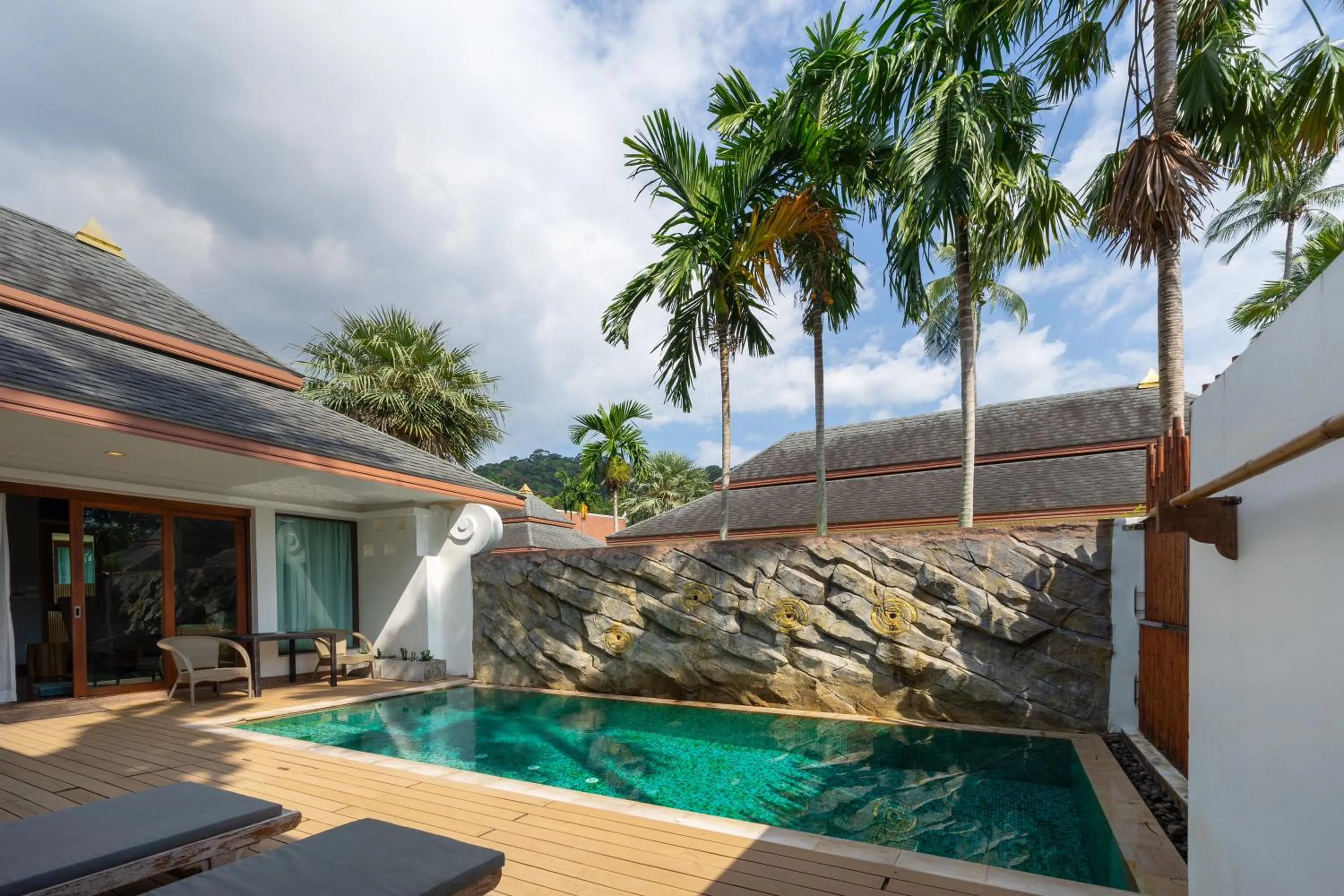 Swimming pool in Krabi Resort