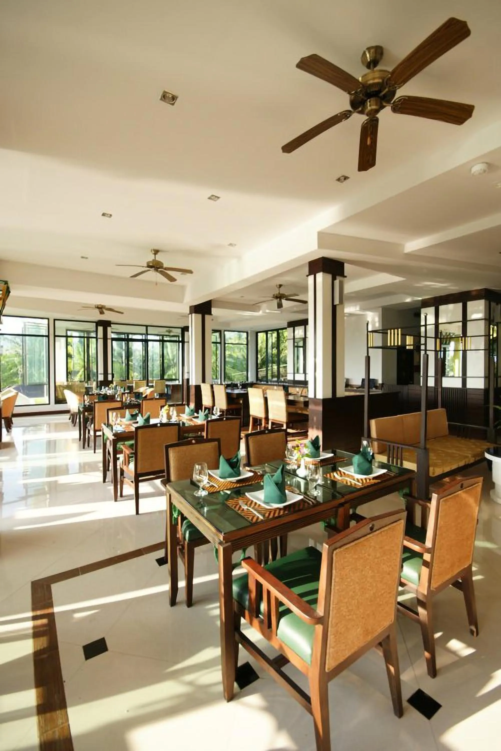 Restaurant/places to eat in Palm Paradise, Aonang Resort