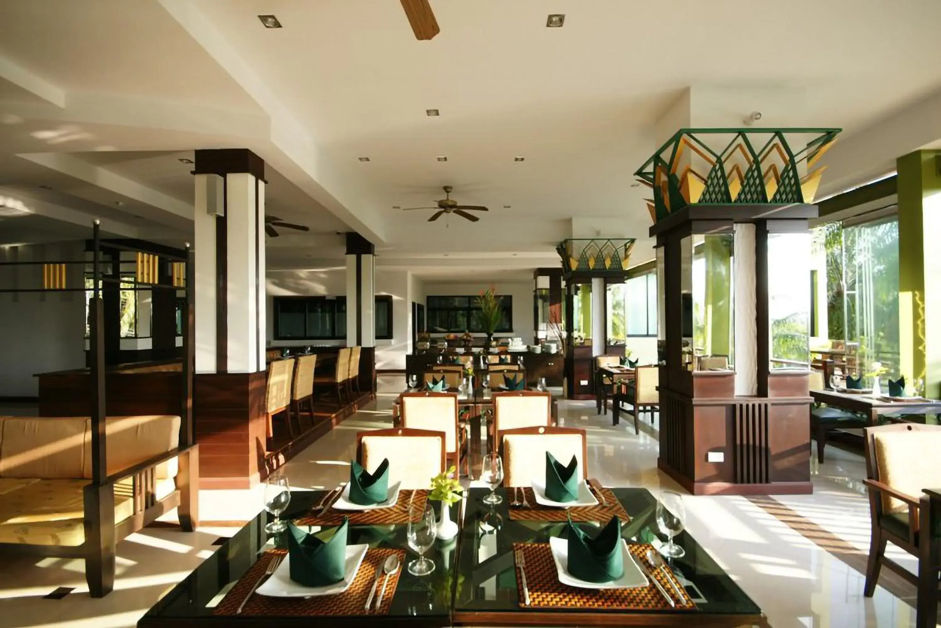 Restaurant/places to eat in Palm Paradise, Aonang Resort Restaurant/places to eat in Palm Paradise, Aonang Resort