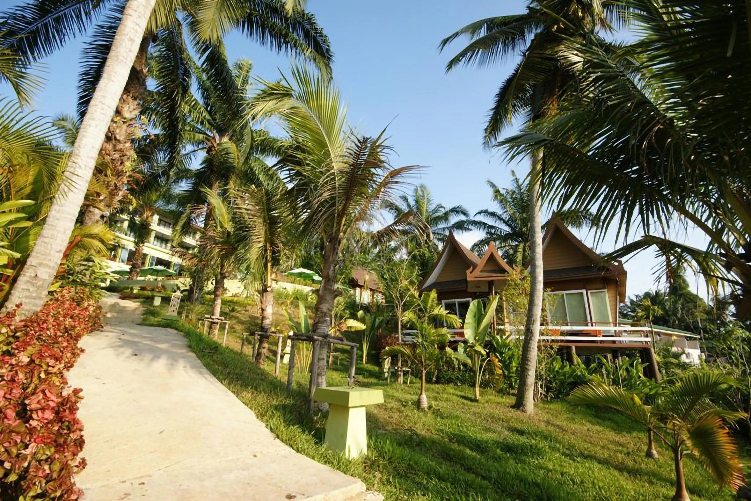 Spring in Palm Paradise, Aonang Resort